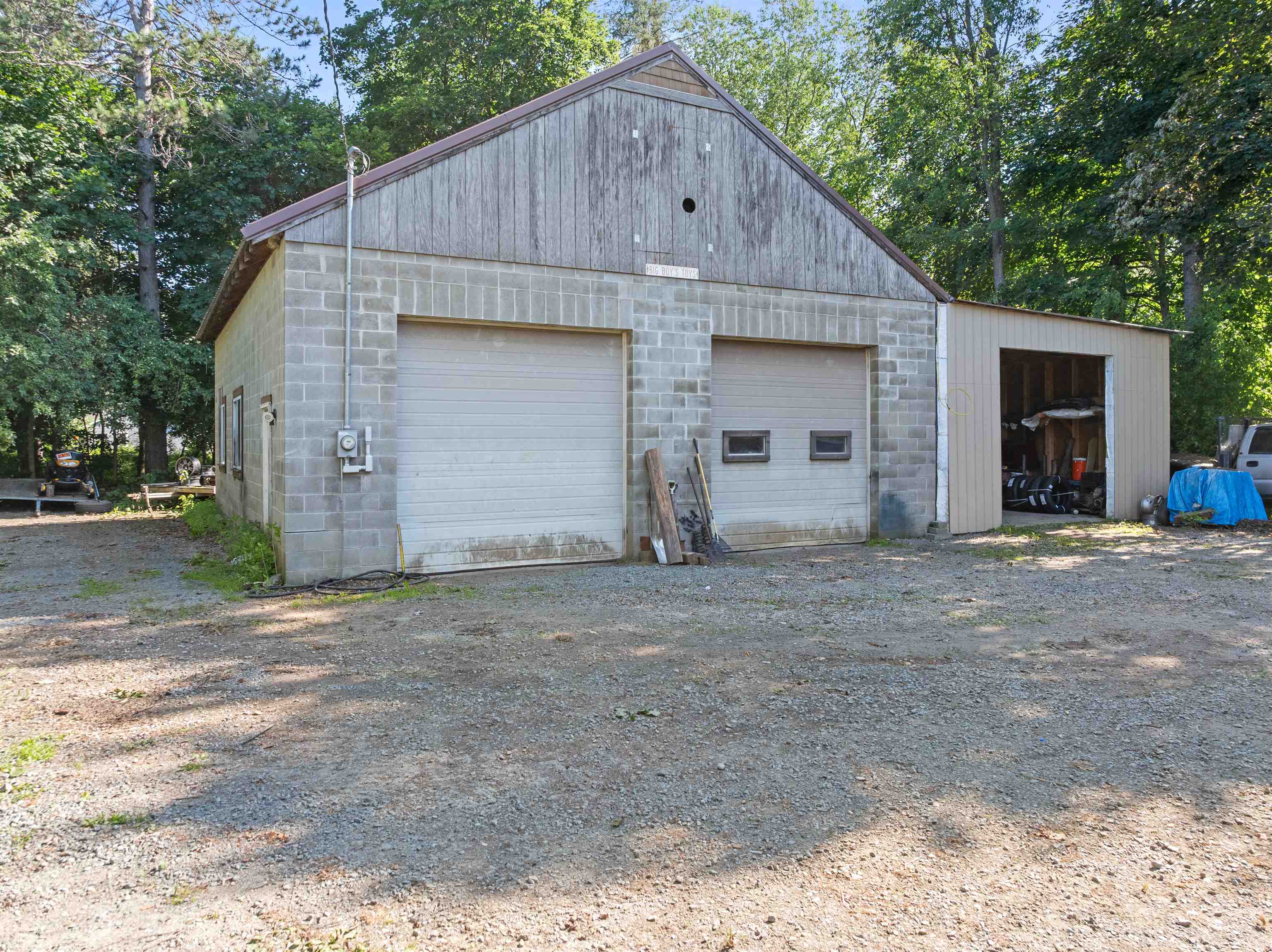 20 Bridge Street Property Photo 8