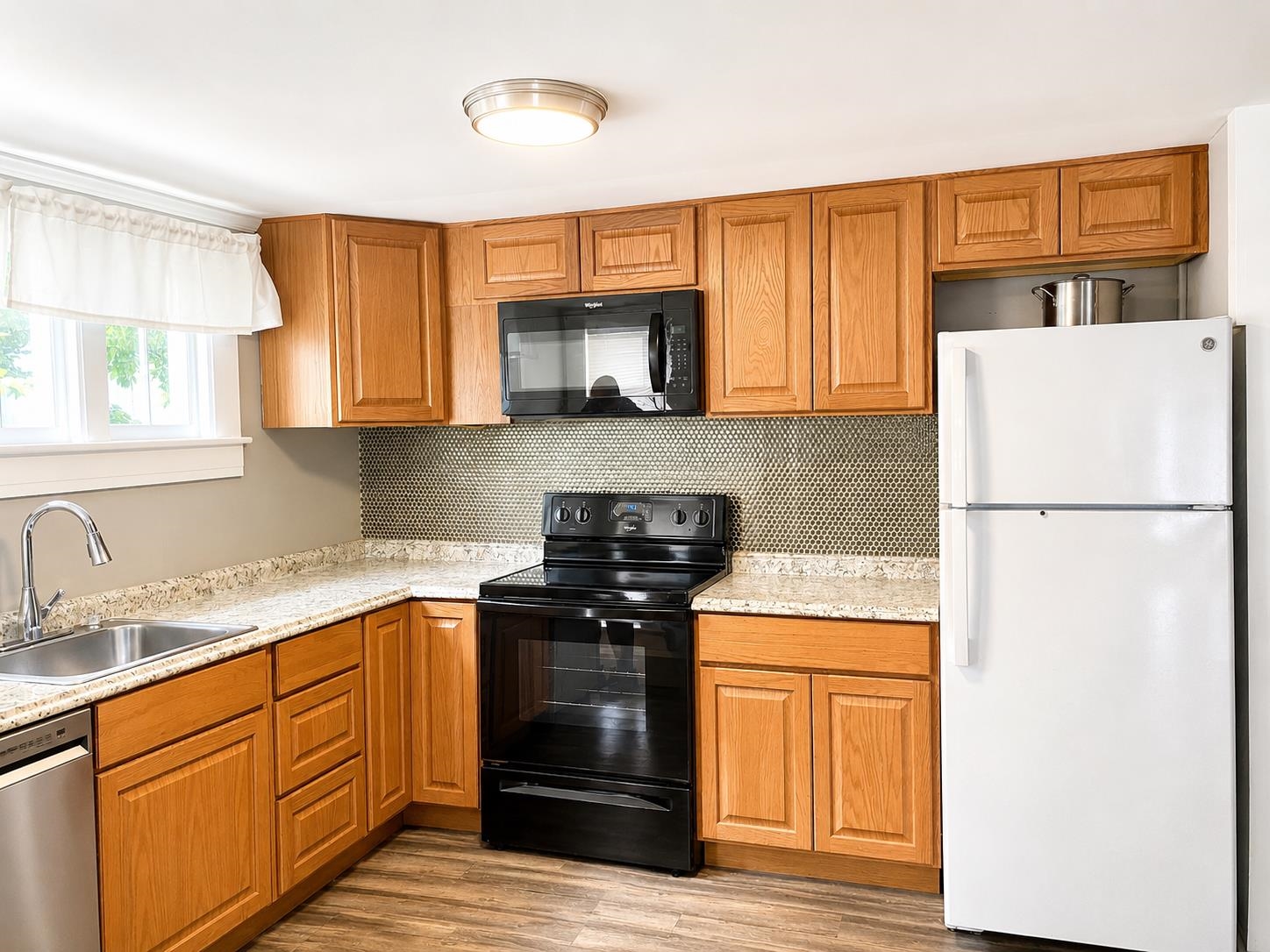 60 Washington Street Property Photo 5