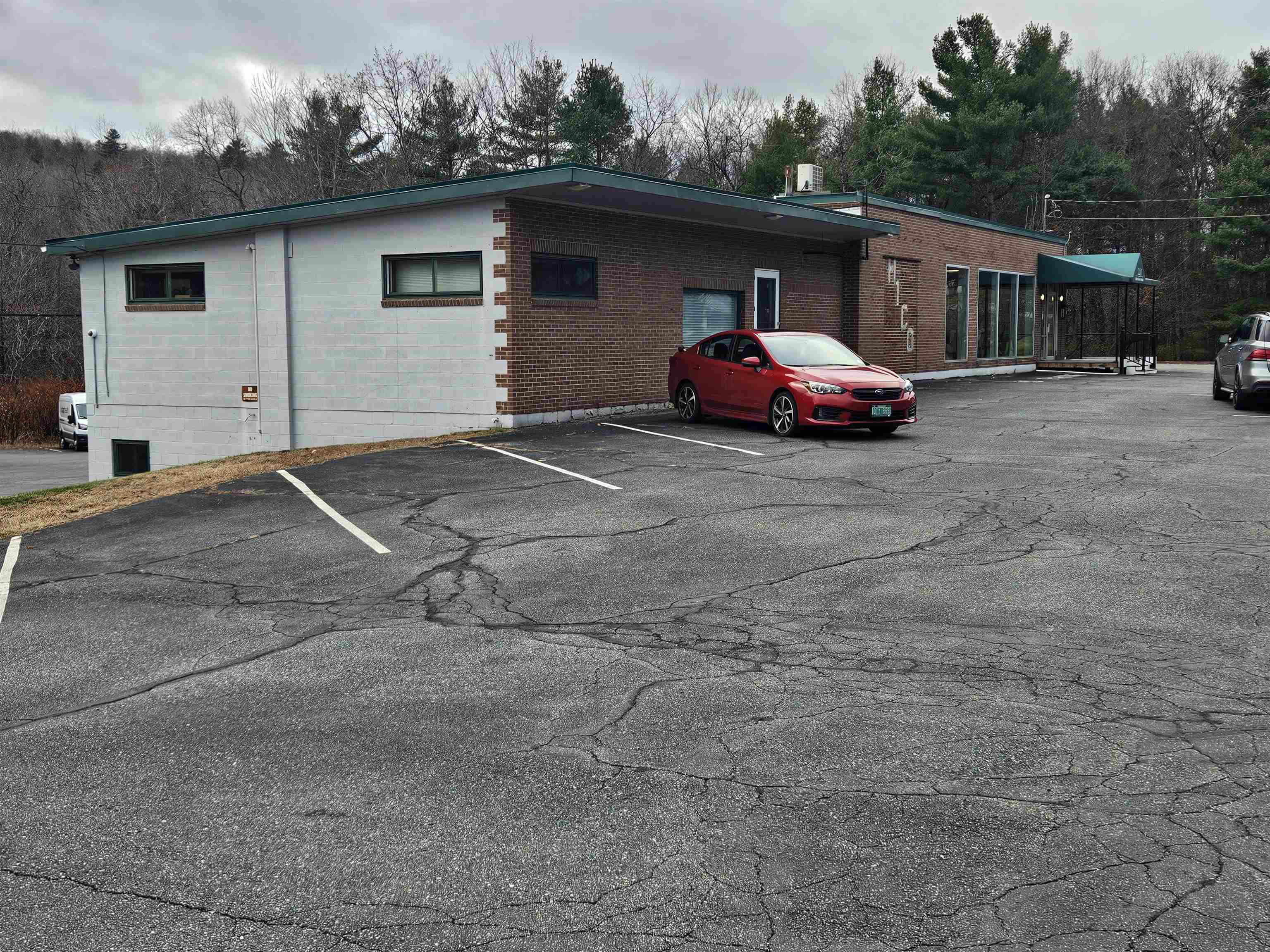 240 Meriden Road Property Photo 2