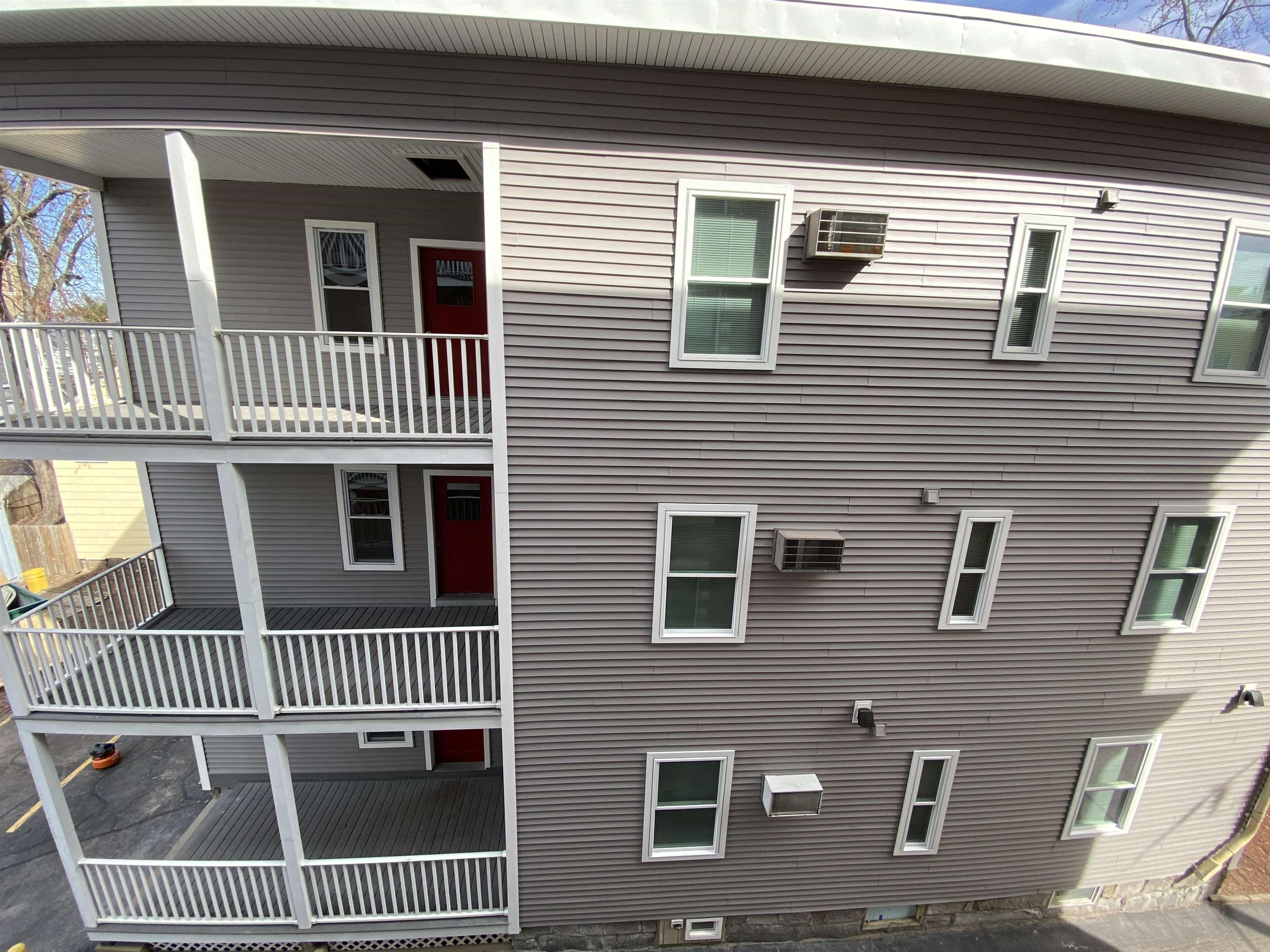 616 Union Street Property Photo 4