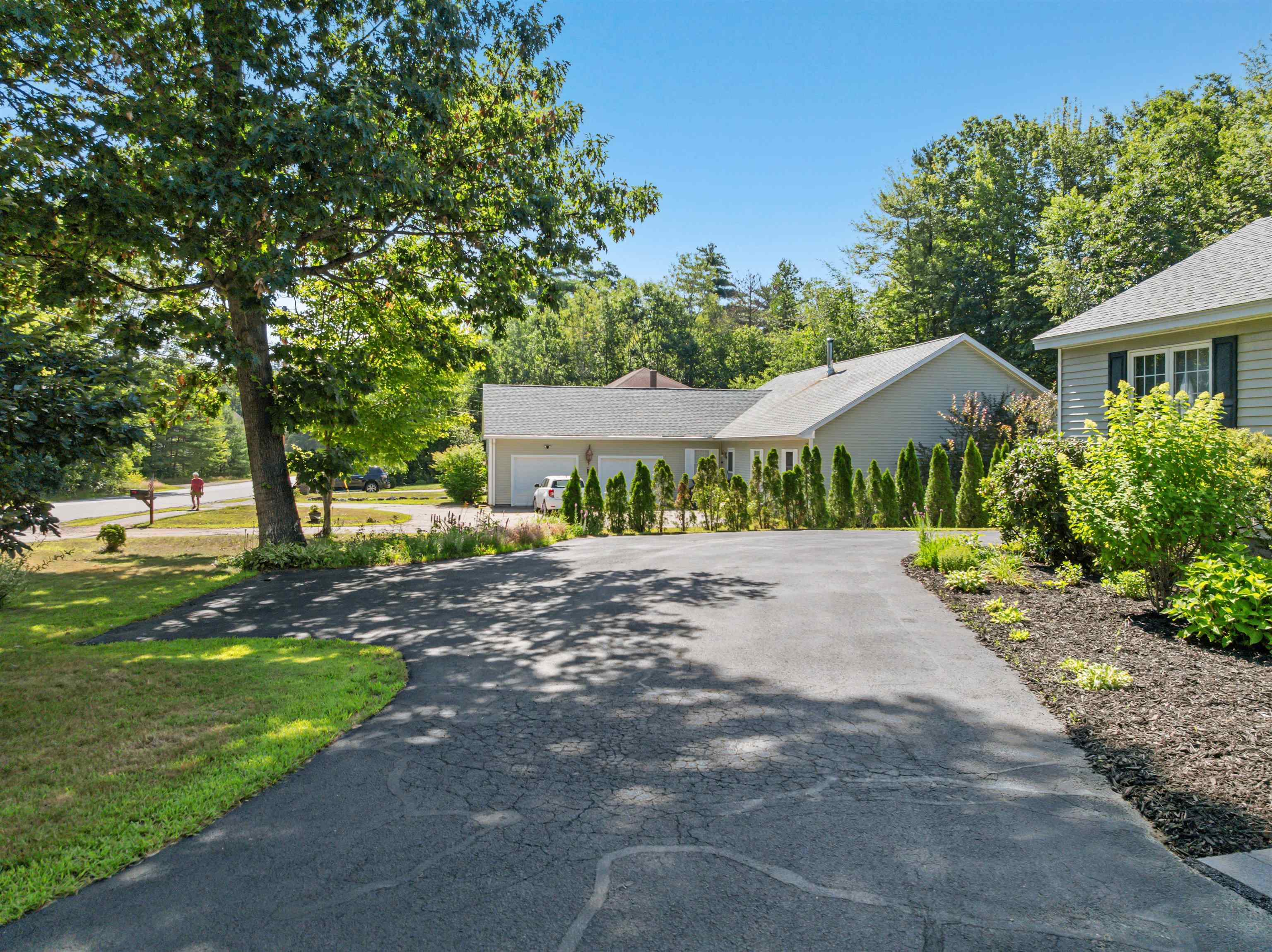81 Lynnewood Road Property Photo 4