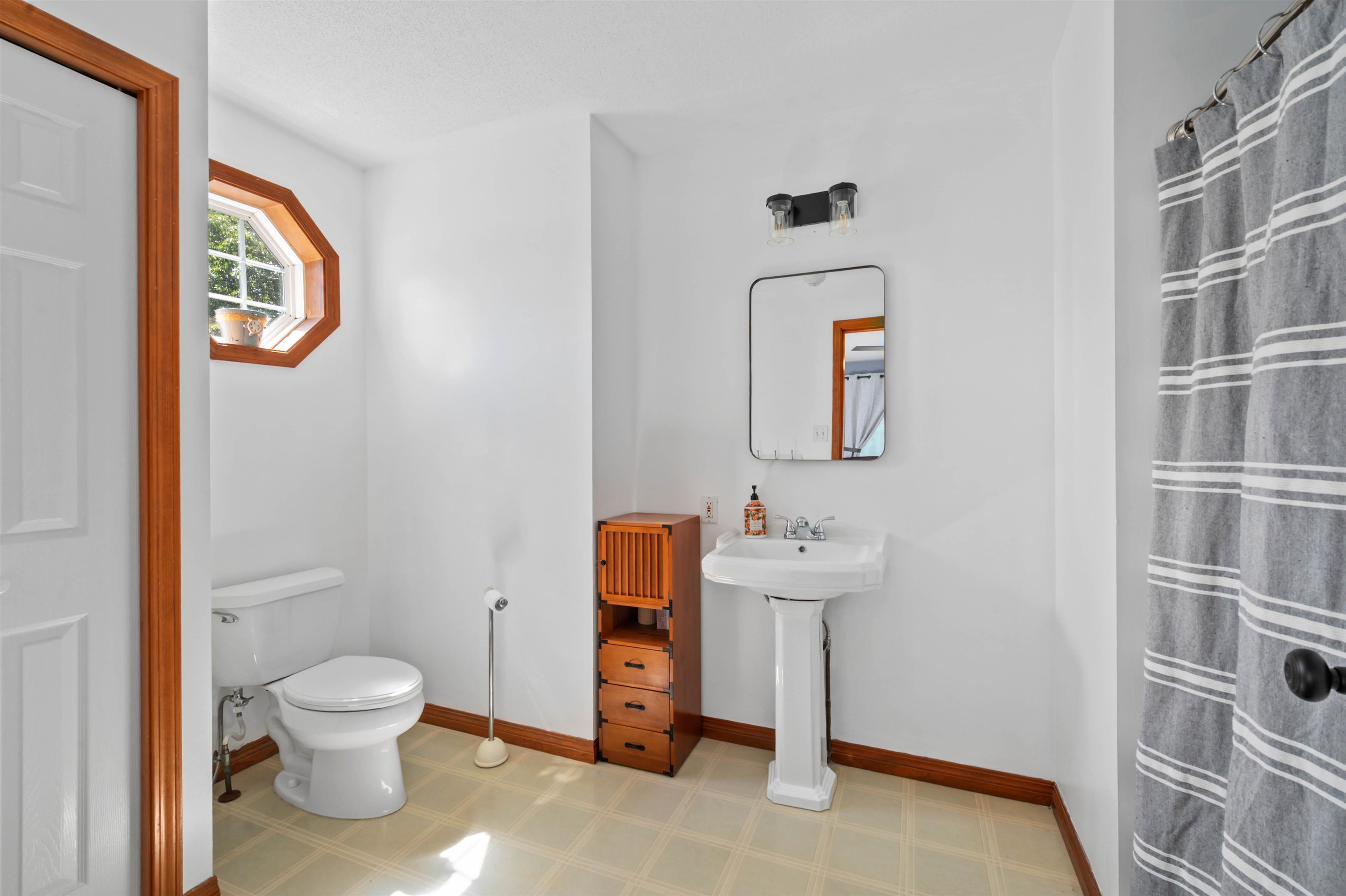 81 Lynnewood Road Property Photo 26