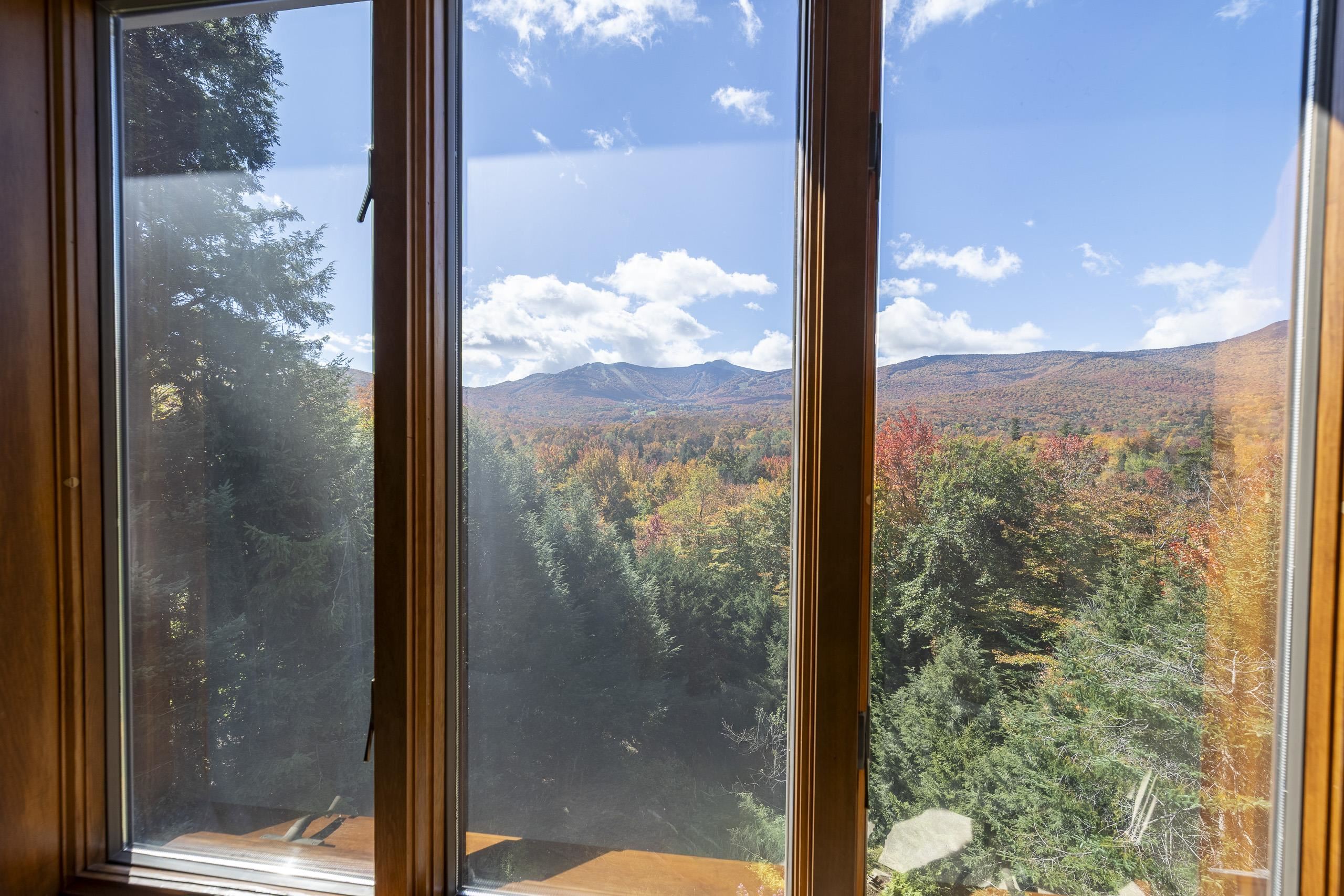 182 Bearly Hi Way Property Photo 6