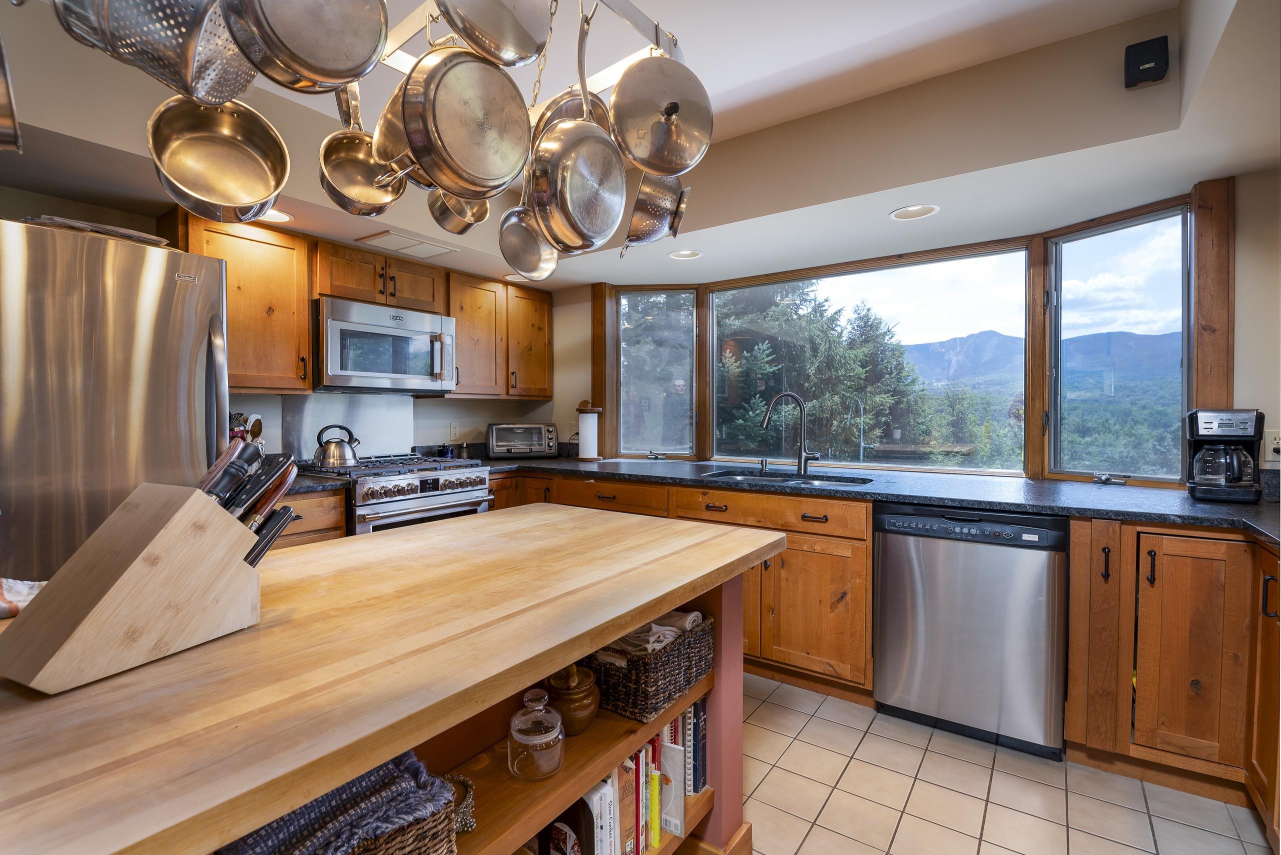 182 Bearly Hi Way Property Photo 7