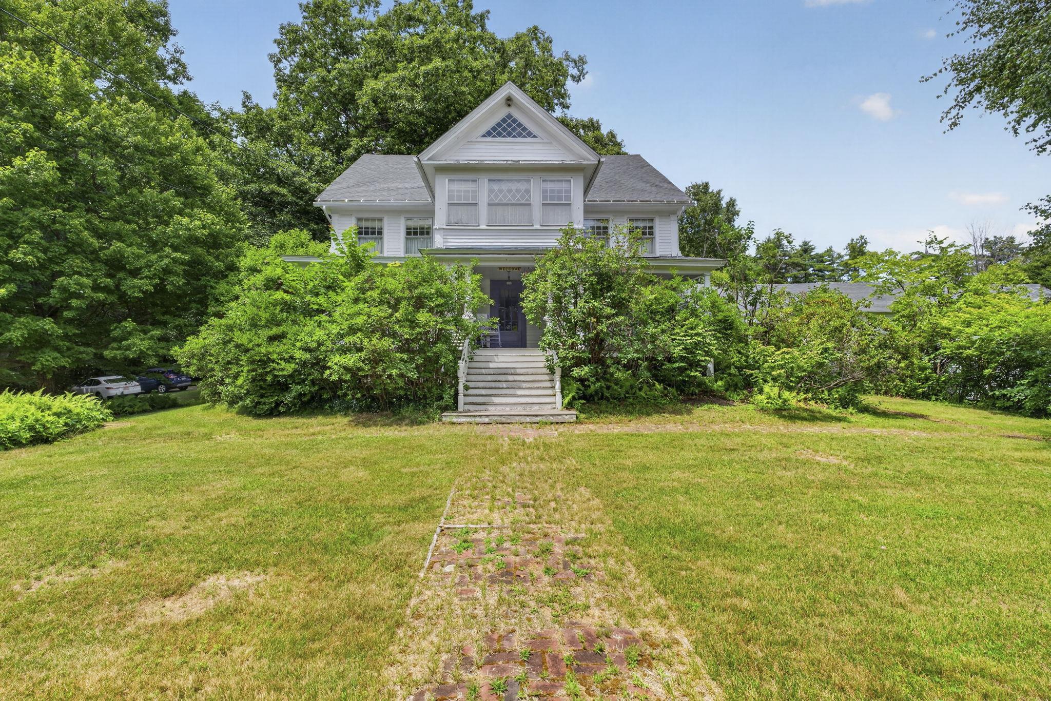 48 Waukewan Road Property Photo 1
