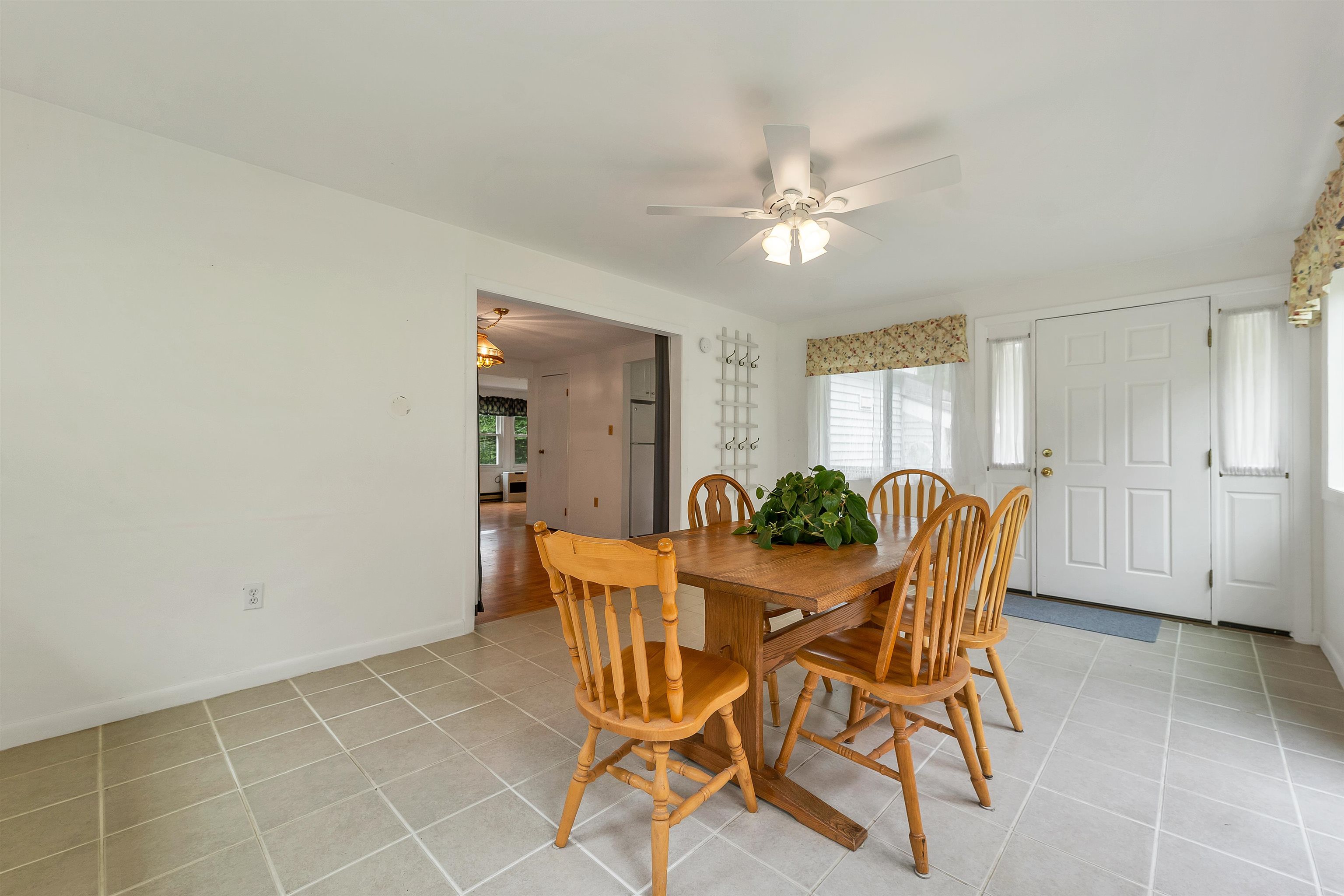 410 Sheridan Road Property Photo 16