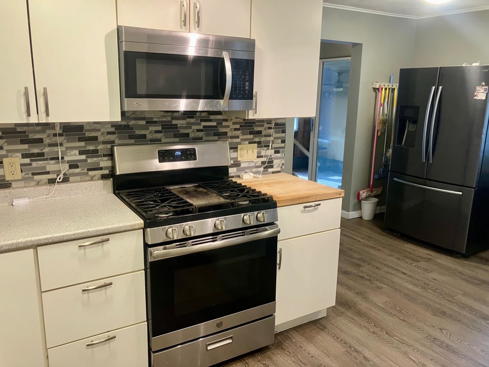 48 1/2 Greenwich Street Property Photo 10
