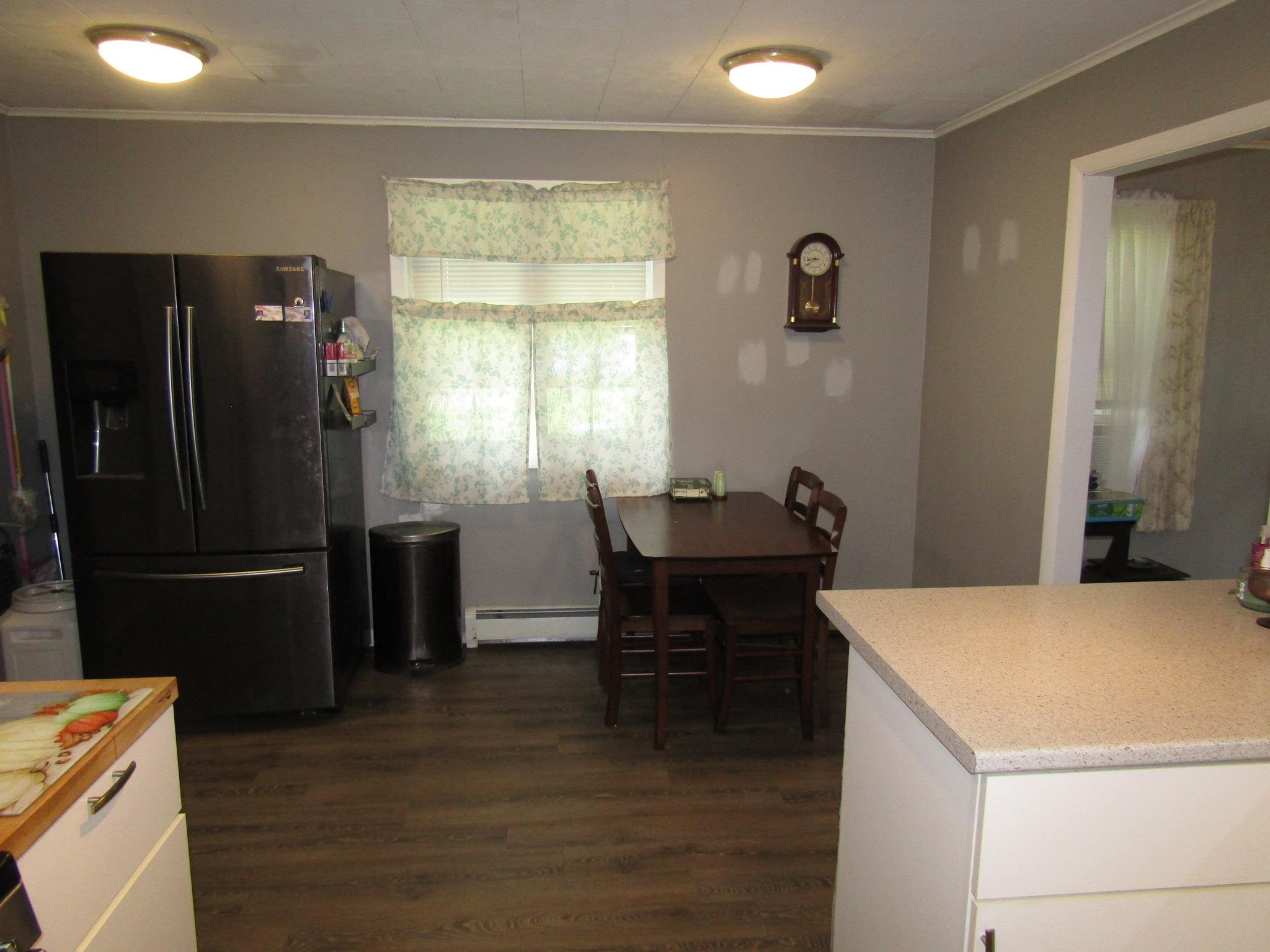 48 1/2 Greenwich Street Property Photo 12