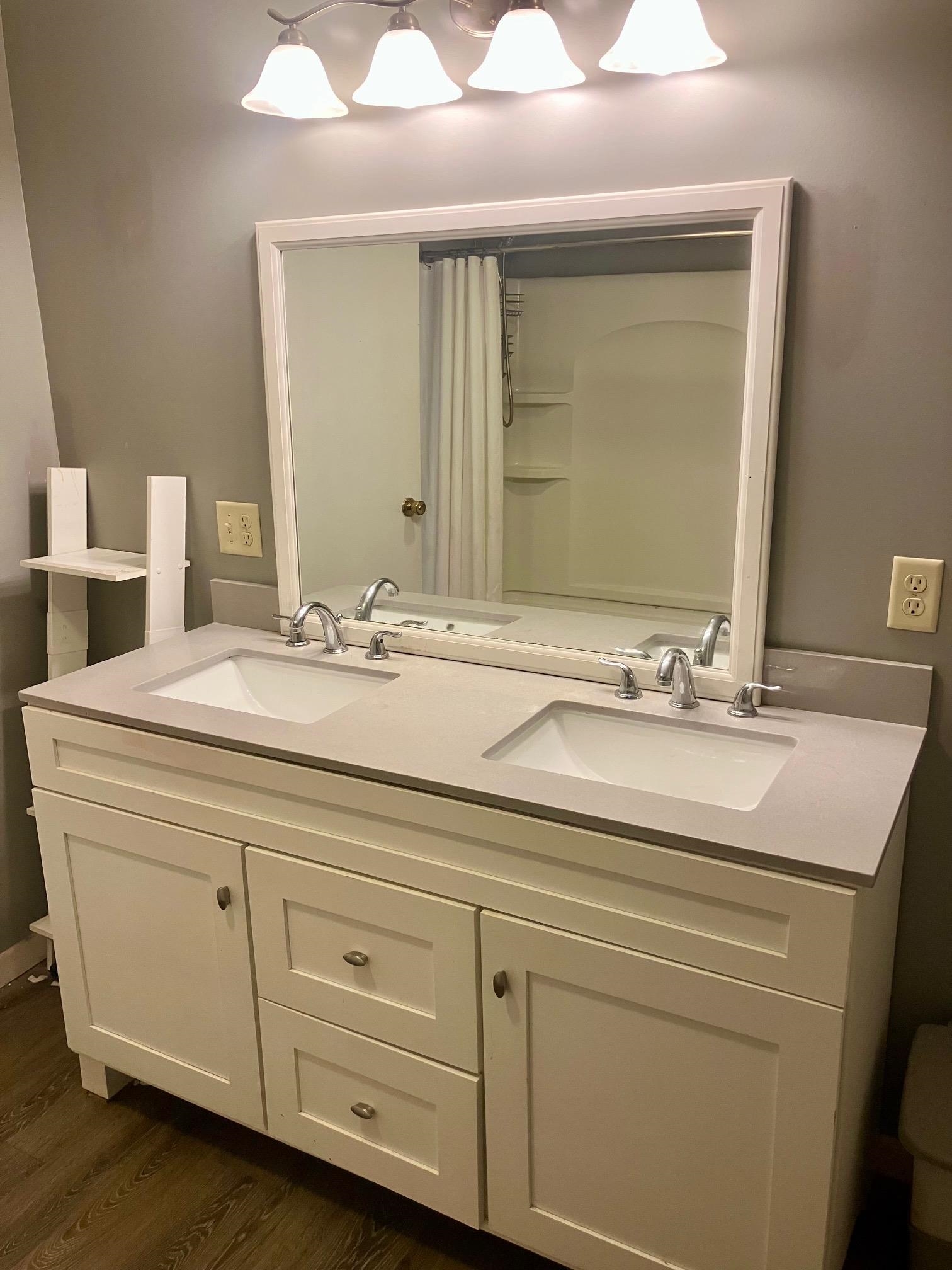 48 1/2 Greenwich Street Property Photo 14