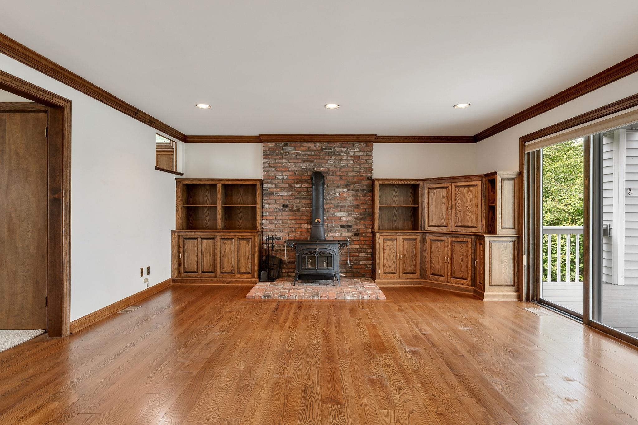 508 Lakeside Drive Property Photo 13