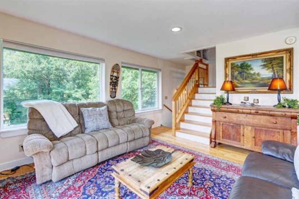 719 Roundabout Road Property Photo 18