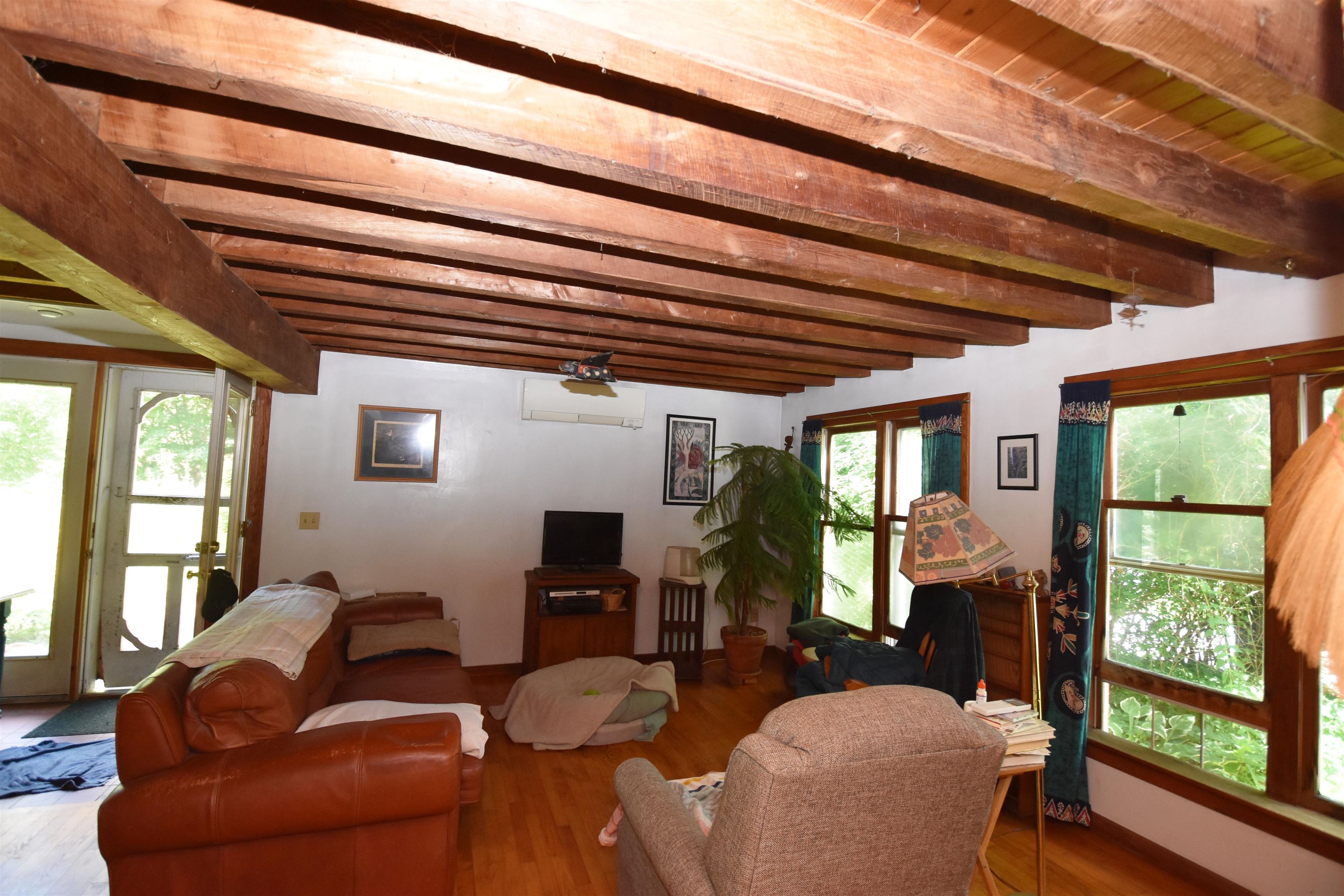 504 Hardscrabble Road Property Photo 9