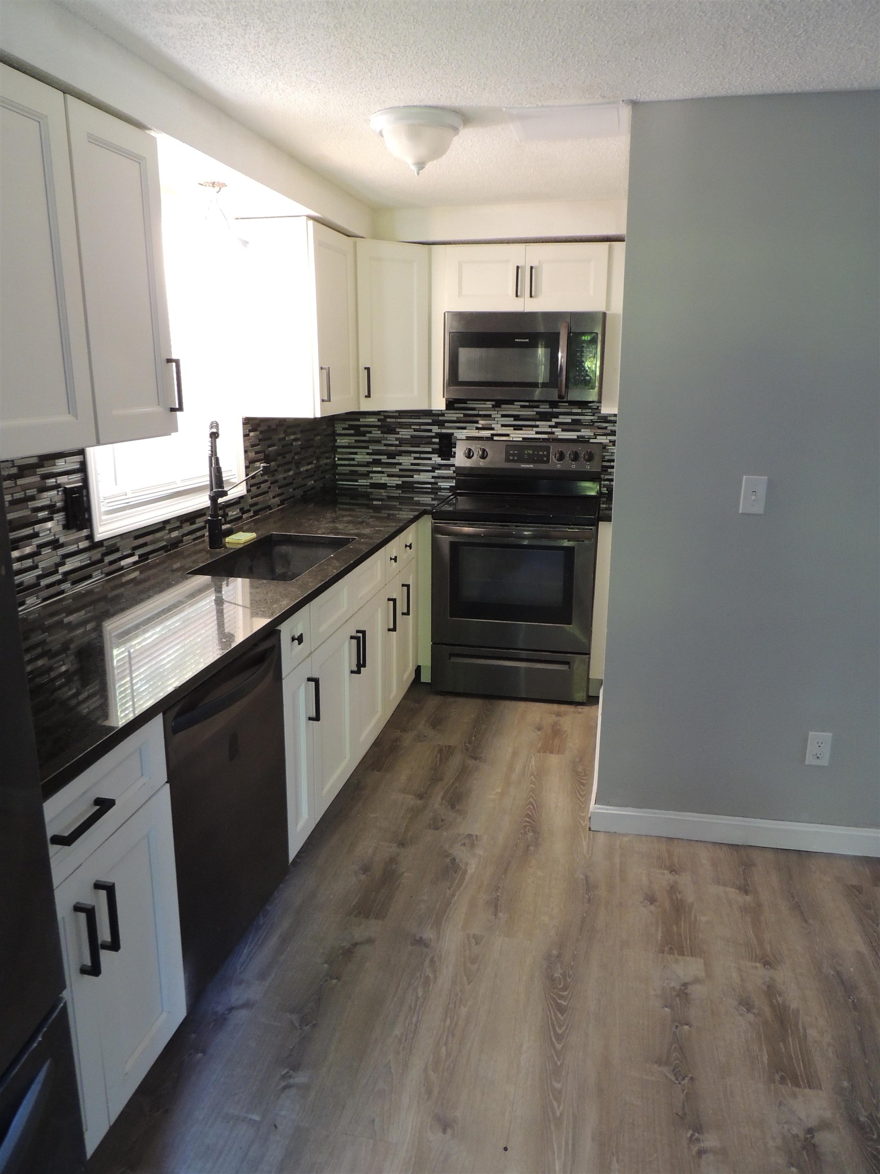 249 Dunbar Street Property Photo 9