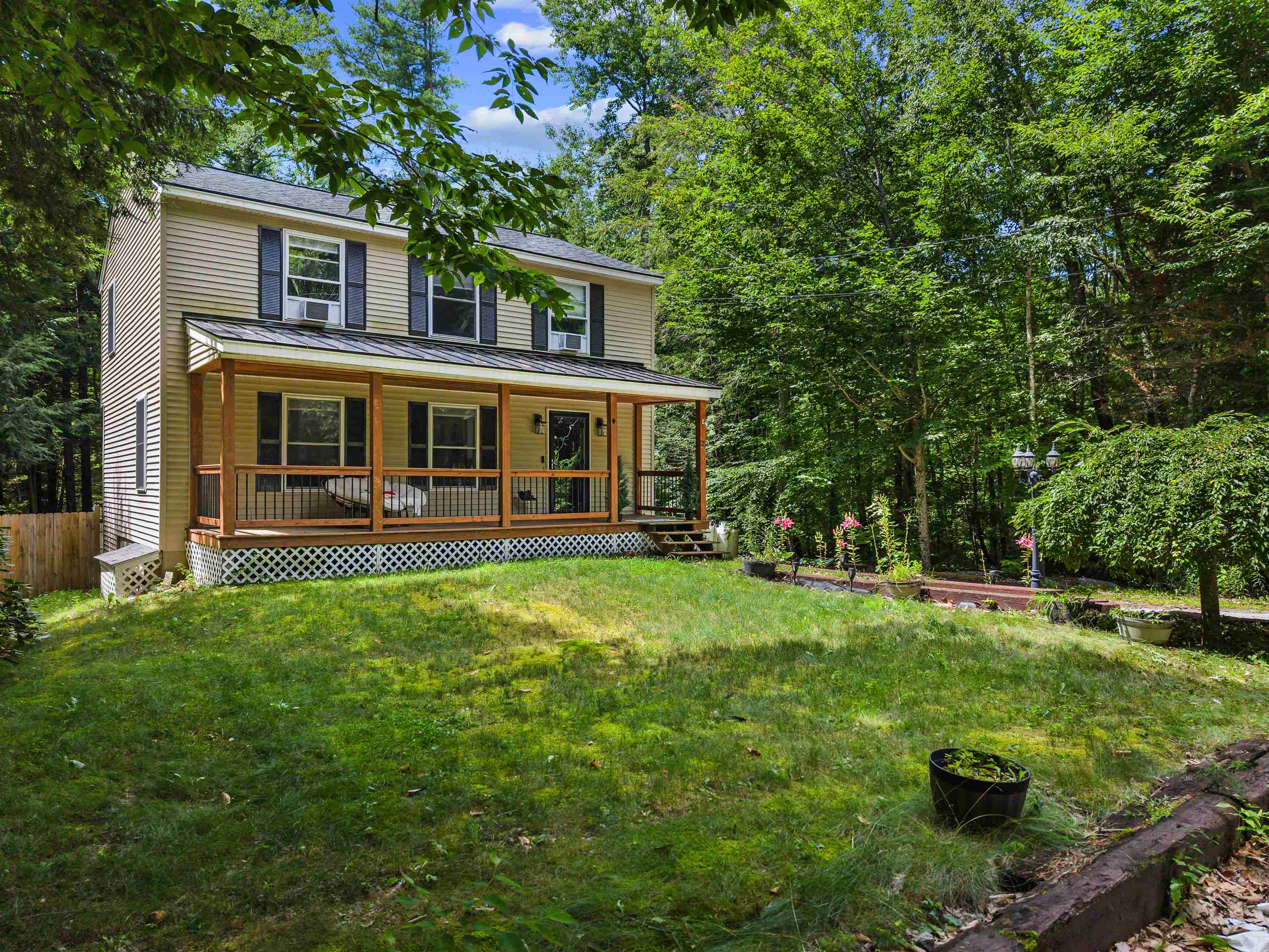 25 Raccoon Alley Property Photo 2