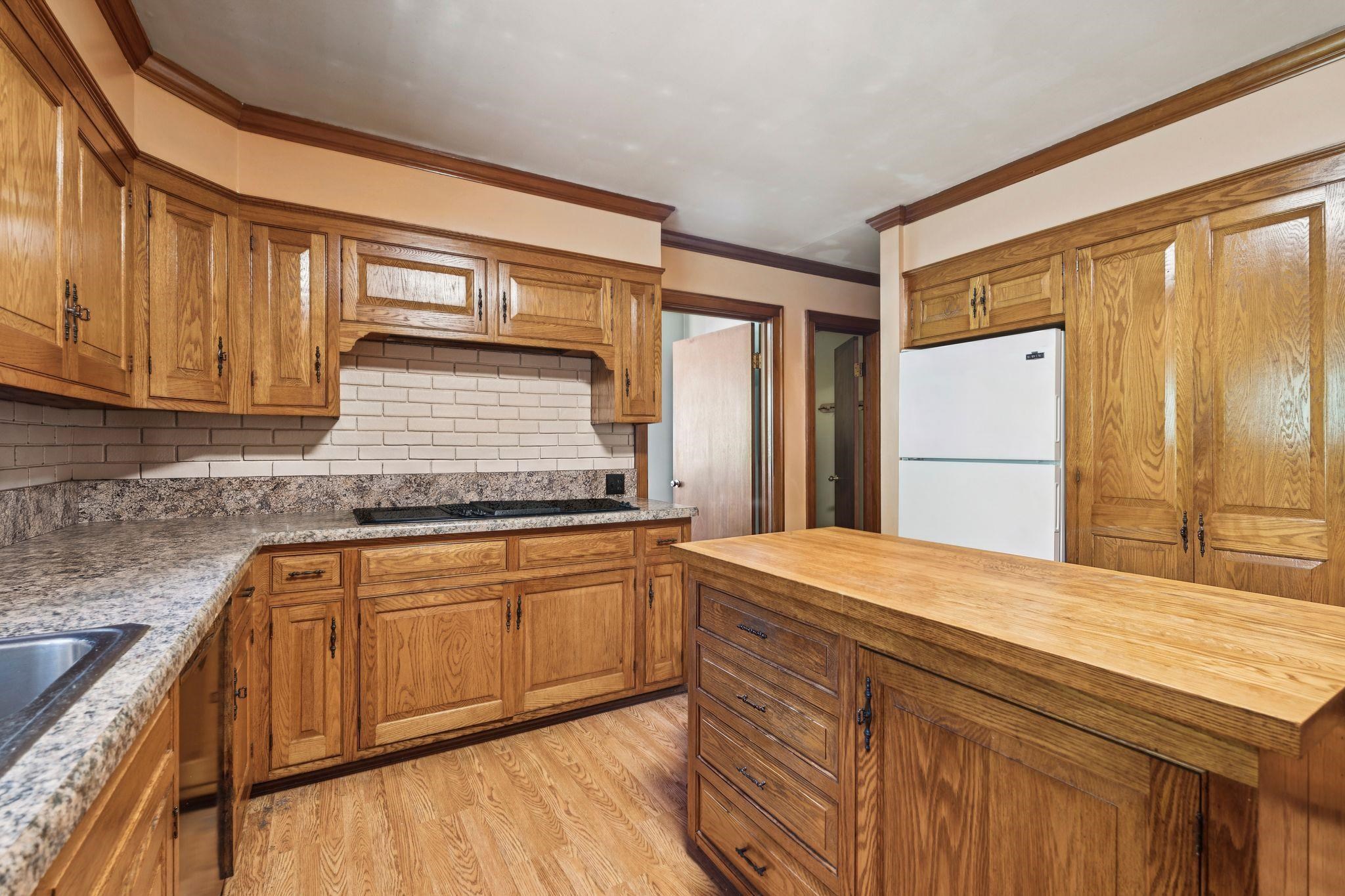 72 Ledge Drive Property Photo 6