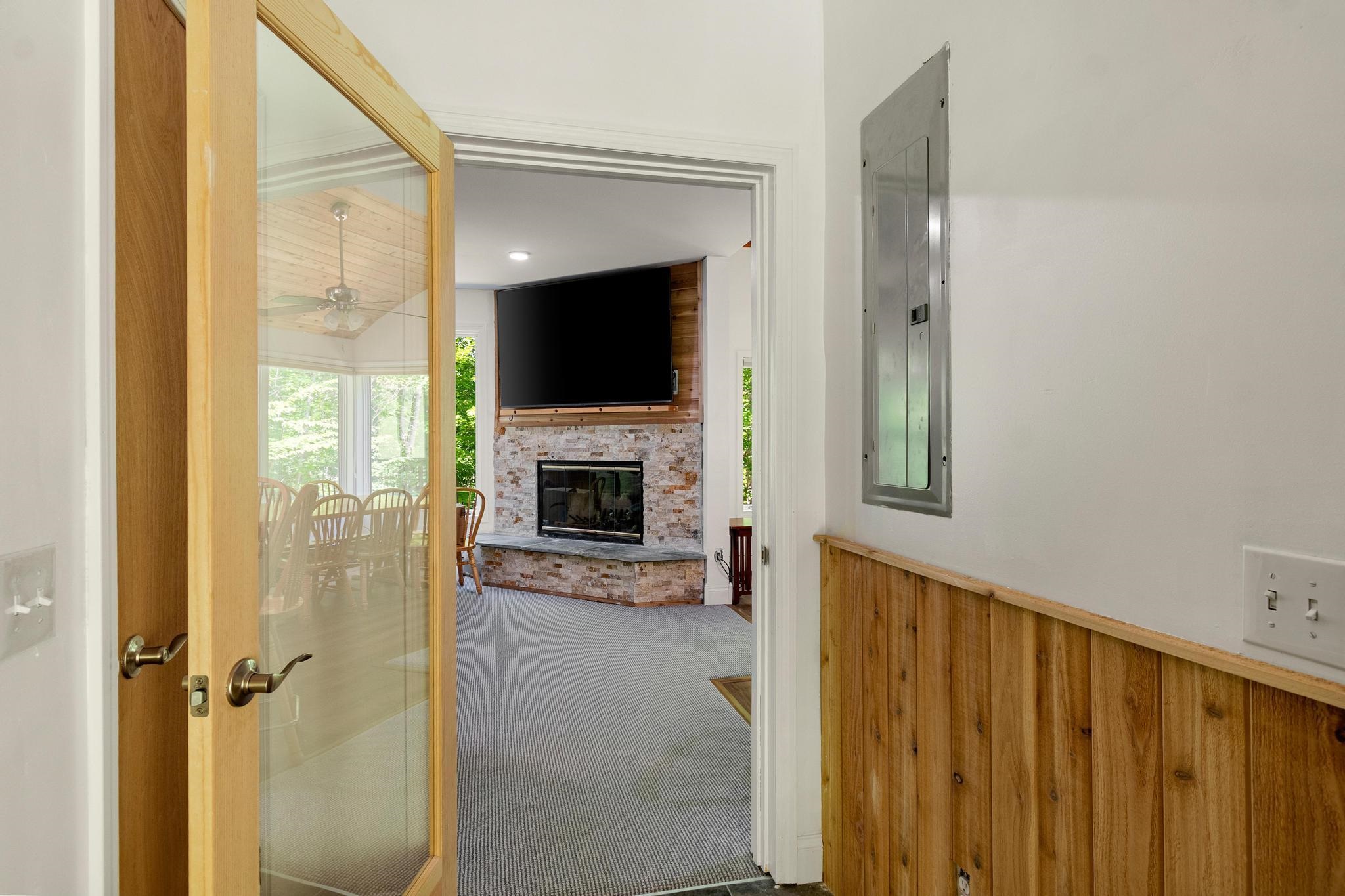 169 Willows Hill Drive Property Photo 2
