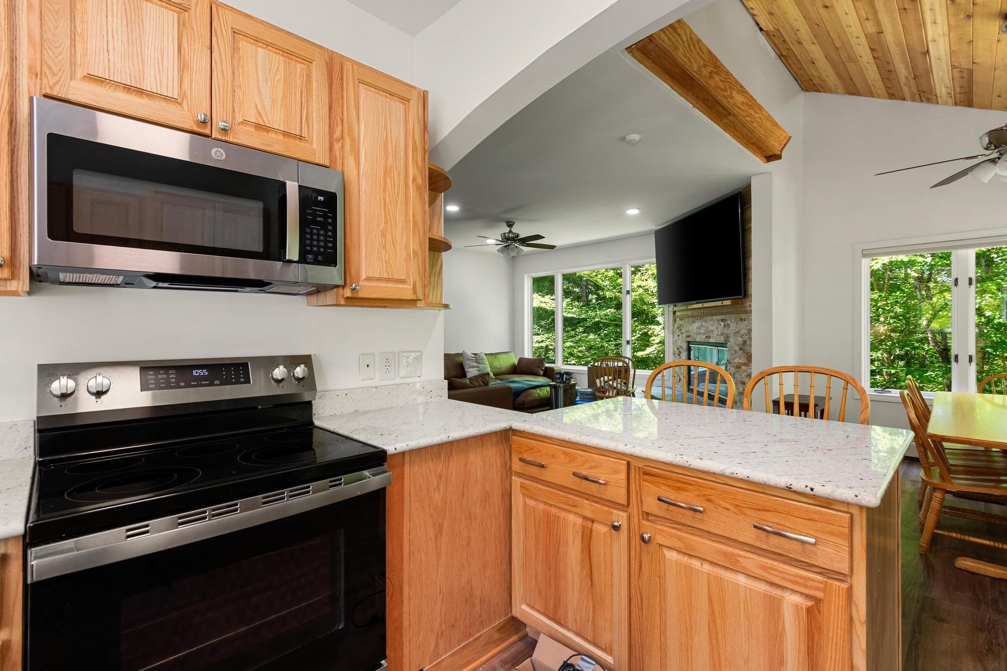 169 Willows Hill Drive Property Photo 11