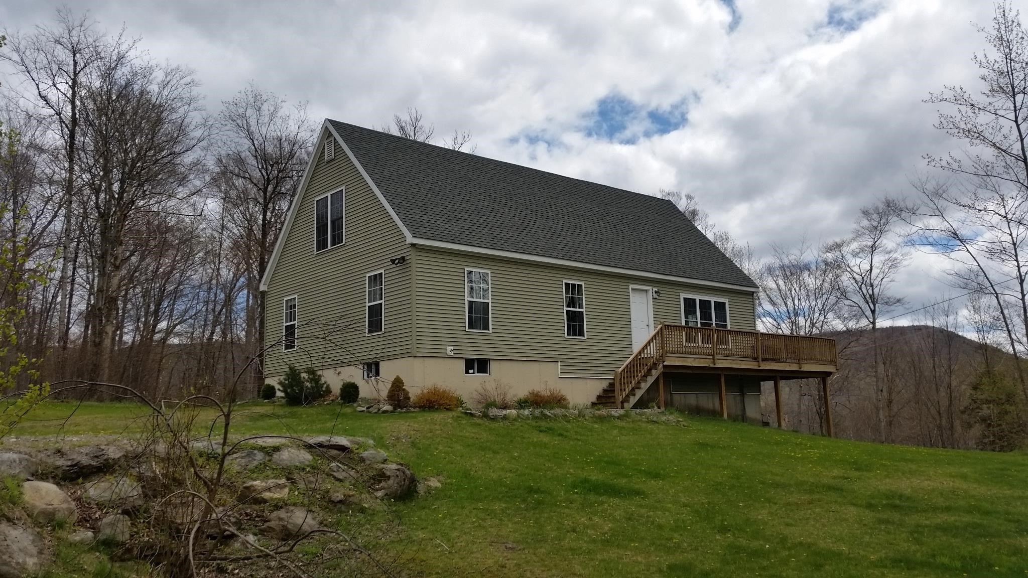 825 Highland Drive Property Photo 3