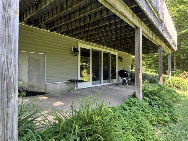 825 Highland Drive Property Photo 5