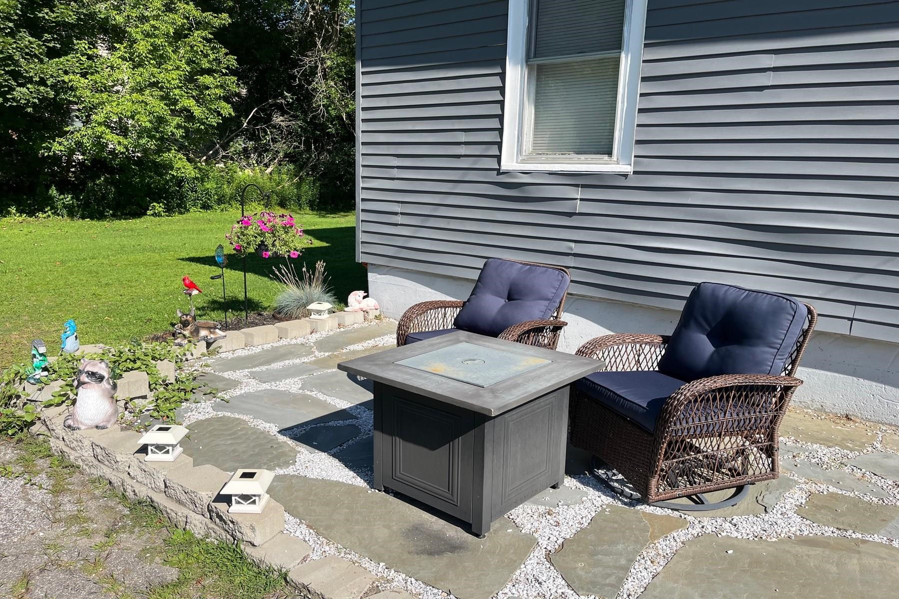 126 Crescent Street Property Photo 11