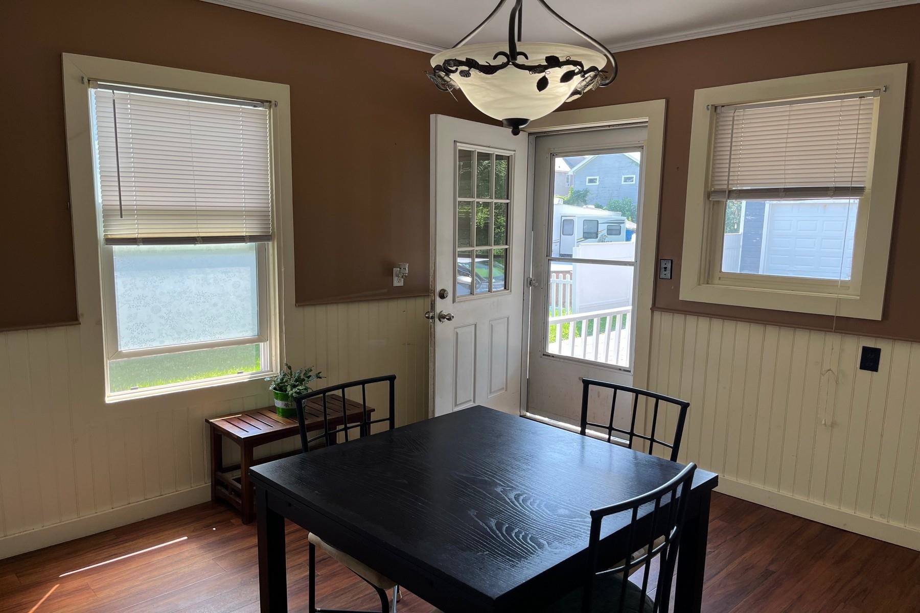 126 Crescent Street Property Photo 22