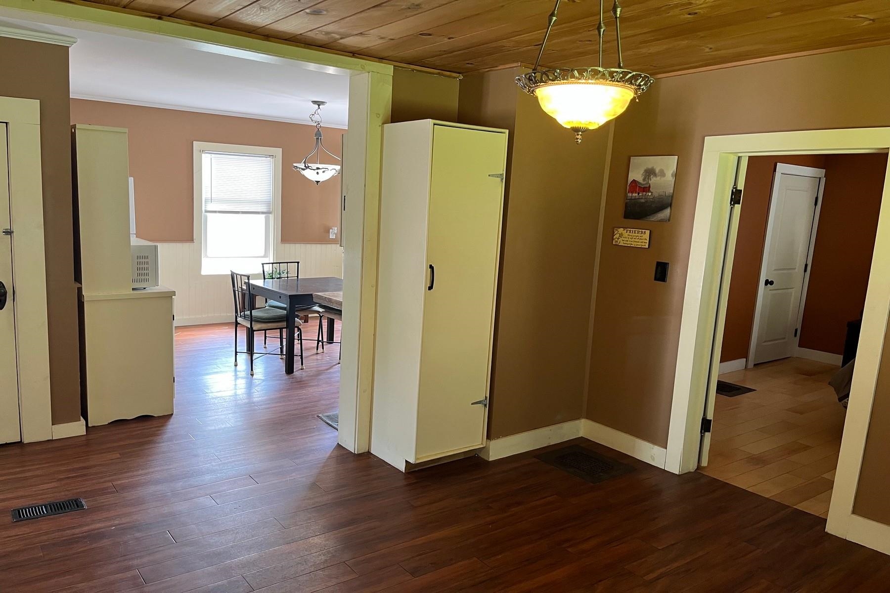 126 Crescent Street Property Photo 32