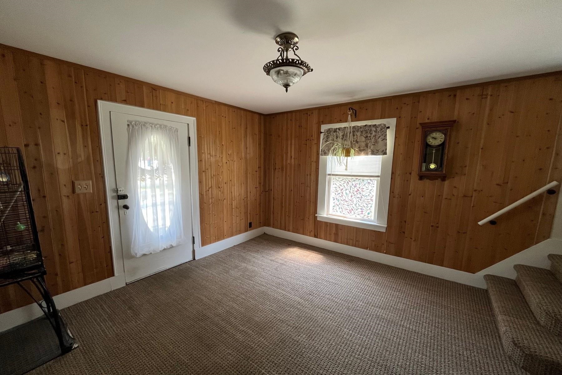 126 Crescent Street Property Photo 45