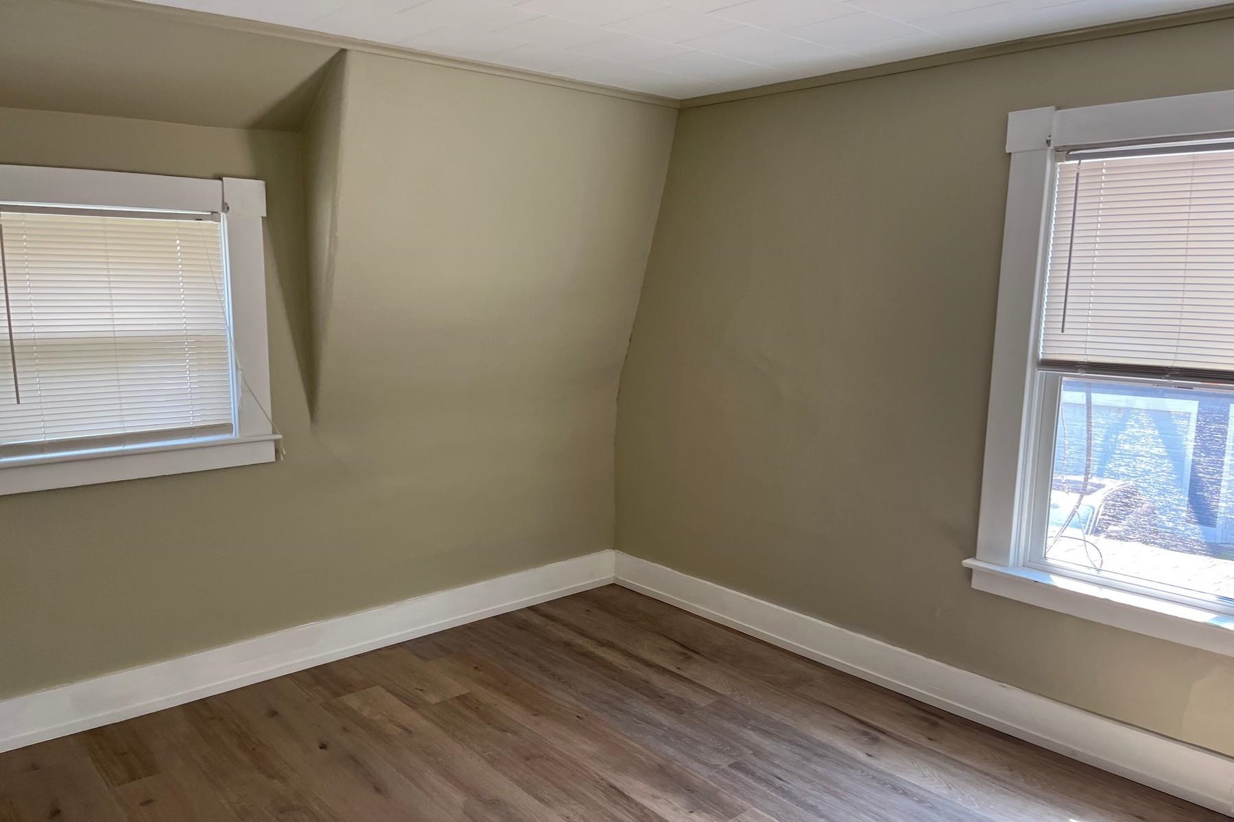 126 Crescent Street Property Photo 51