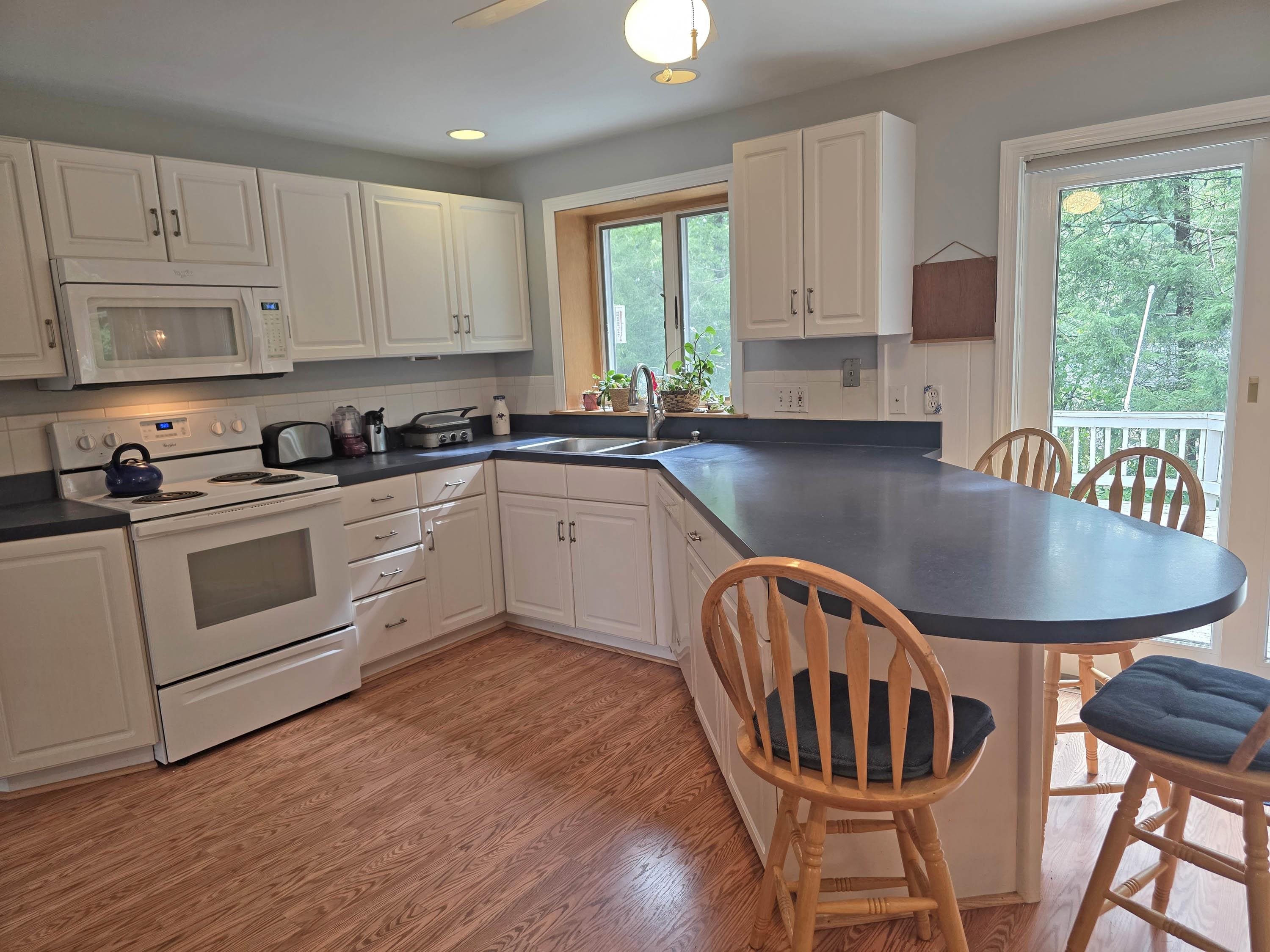 72 Green Meadow Property Photo 15