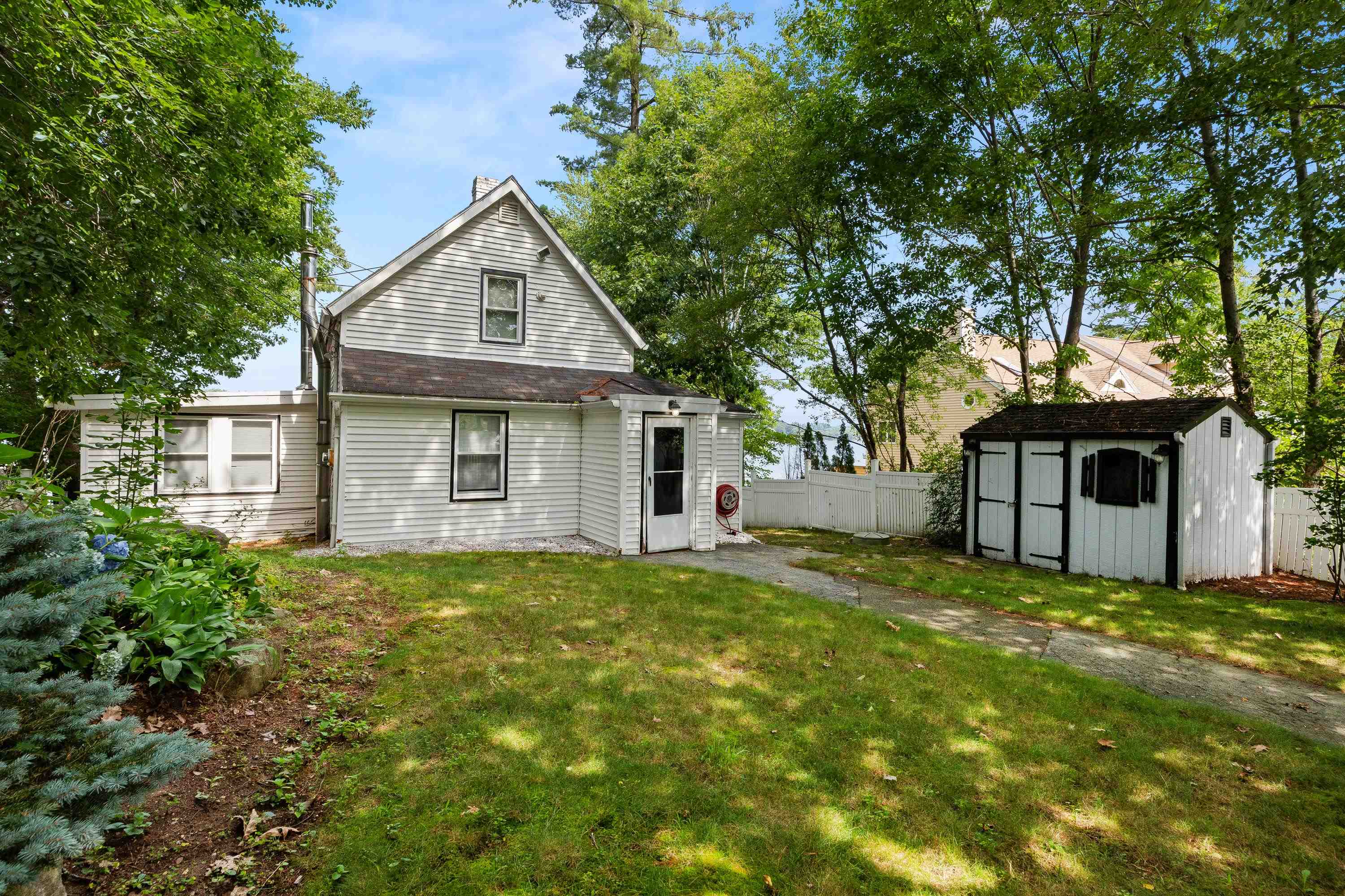 20 S Shore Road Property Photo 1