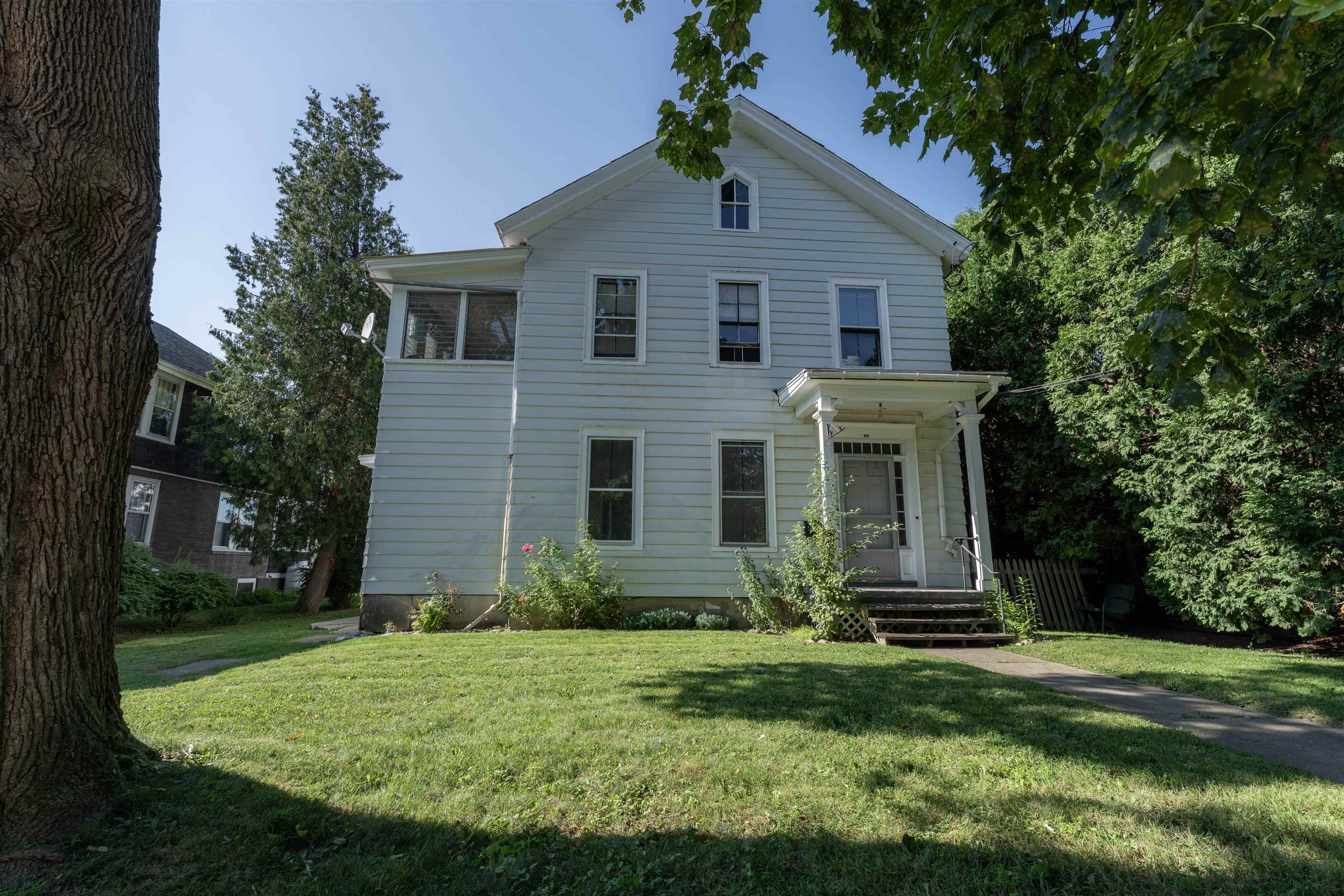 99 Center Street Property Photo 2