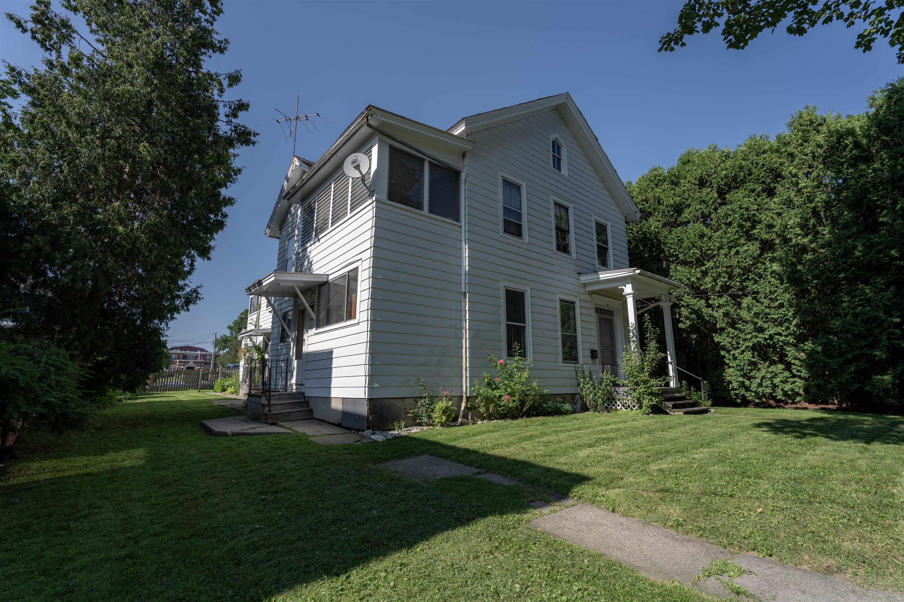 99 Center Street Property Photo 4