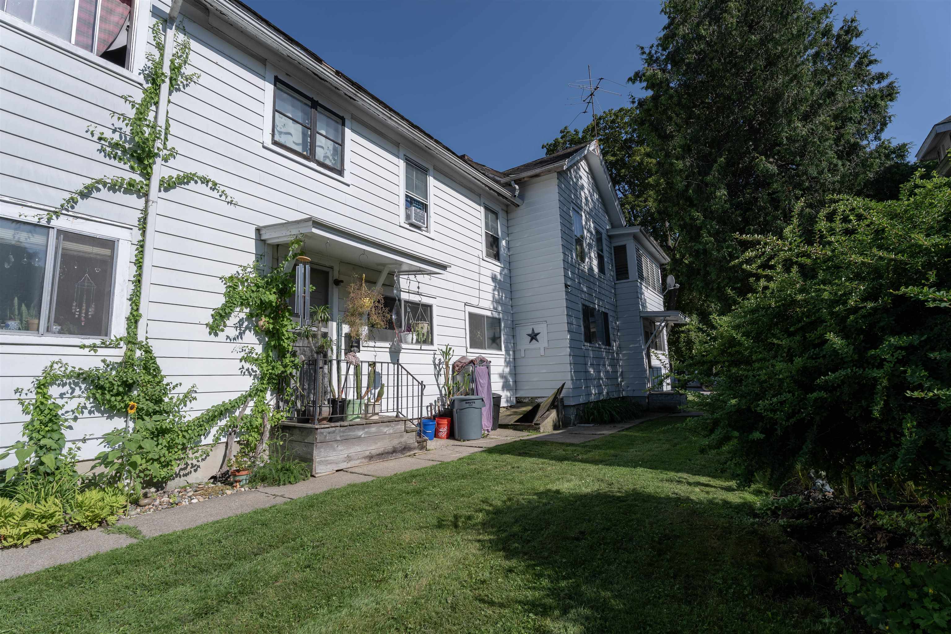 99 Center Street Property Photo 8