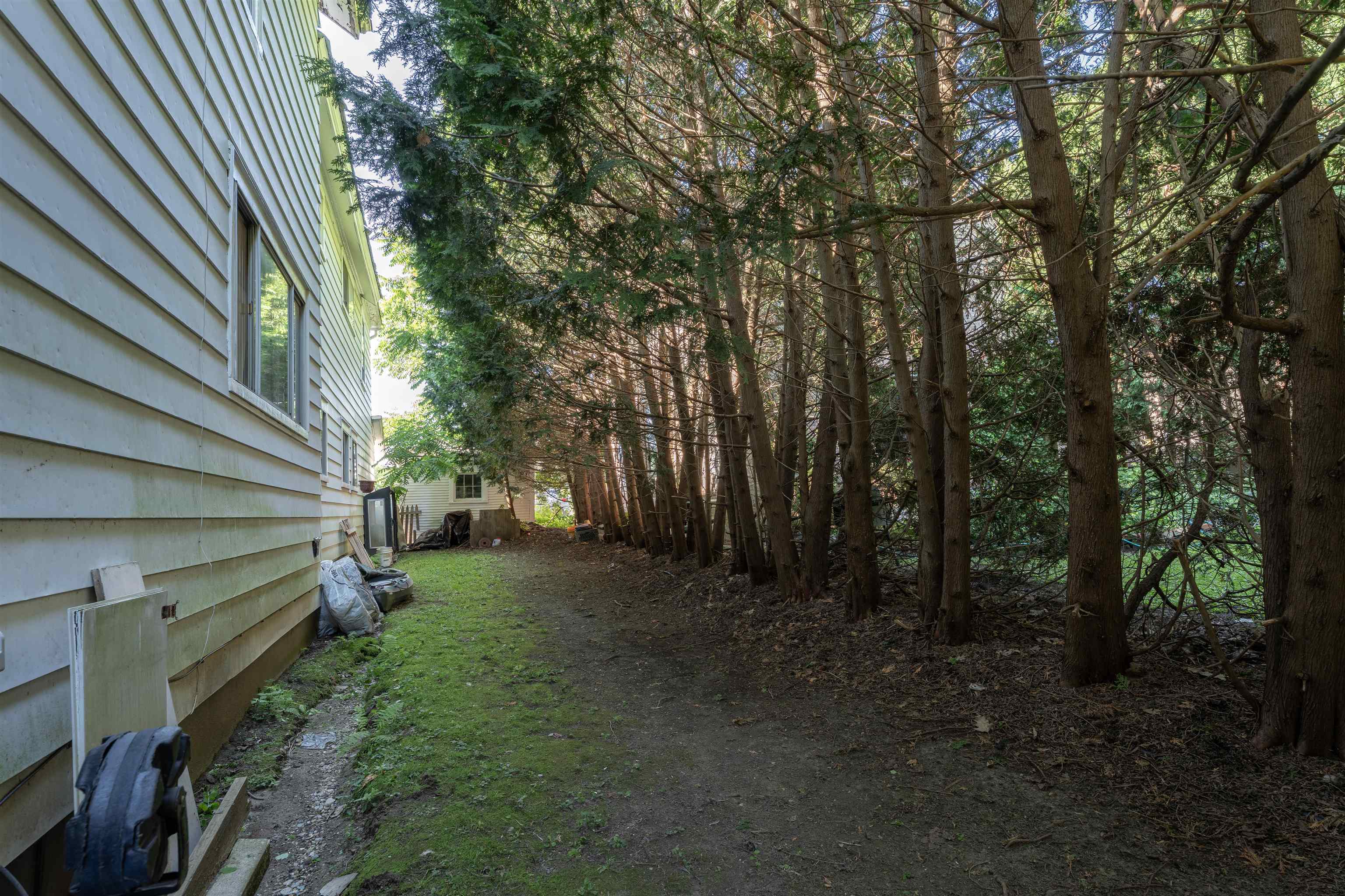 99 Center Street Property Photo 11