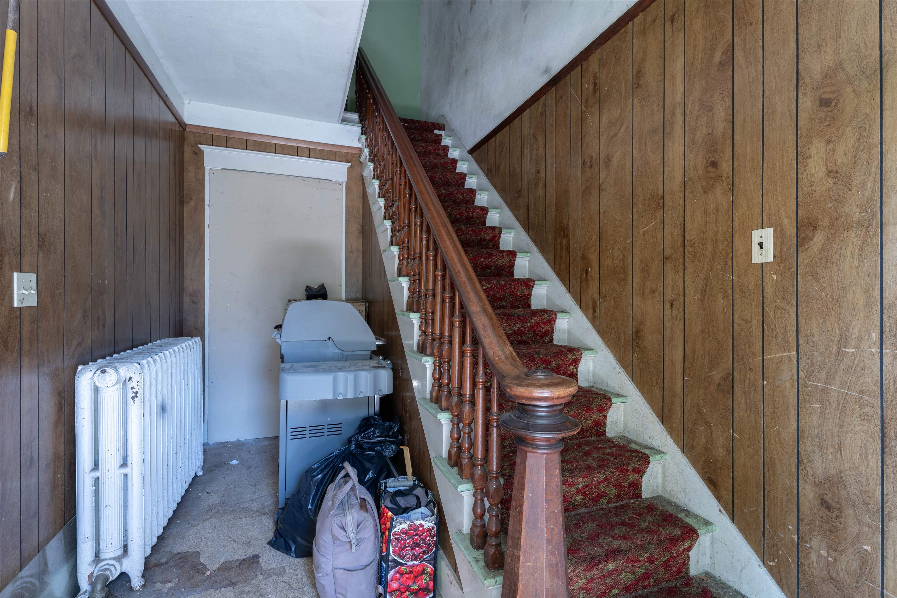 99 Center Street Property Photo 22