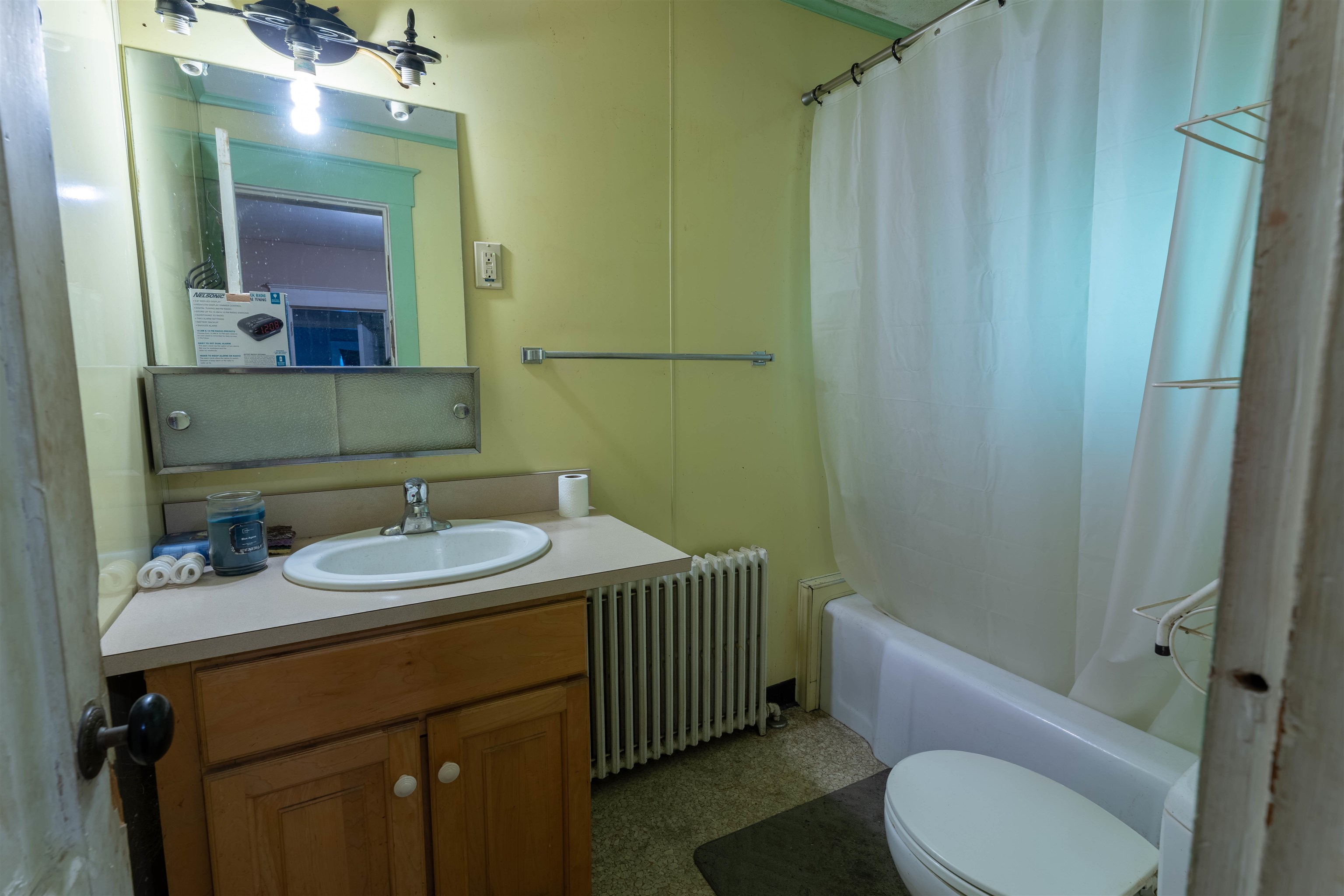 99 Center Street Property Photo 25