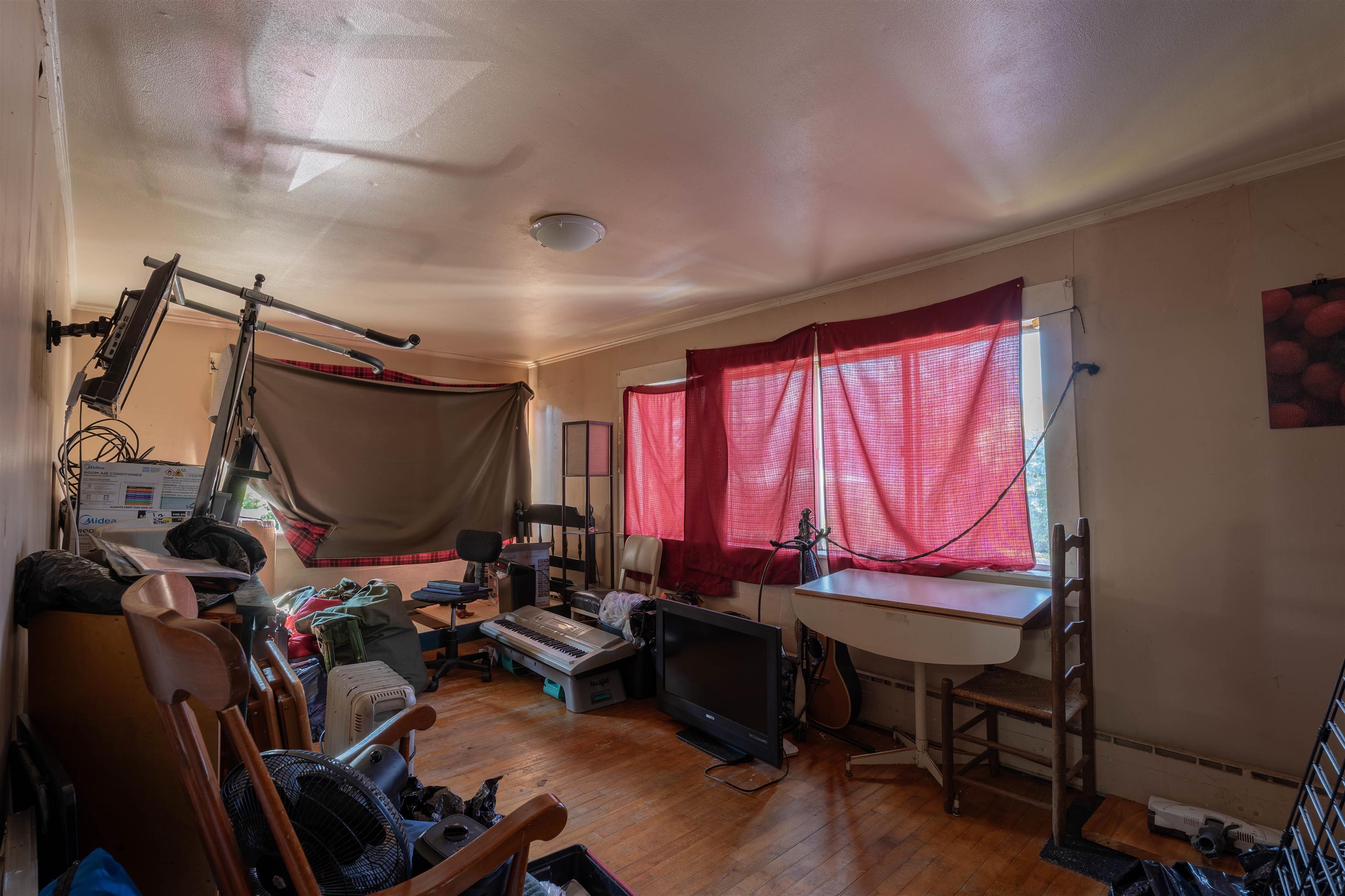 99 Center Street Property Photo 35