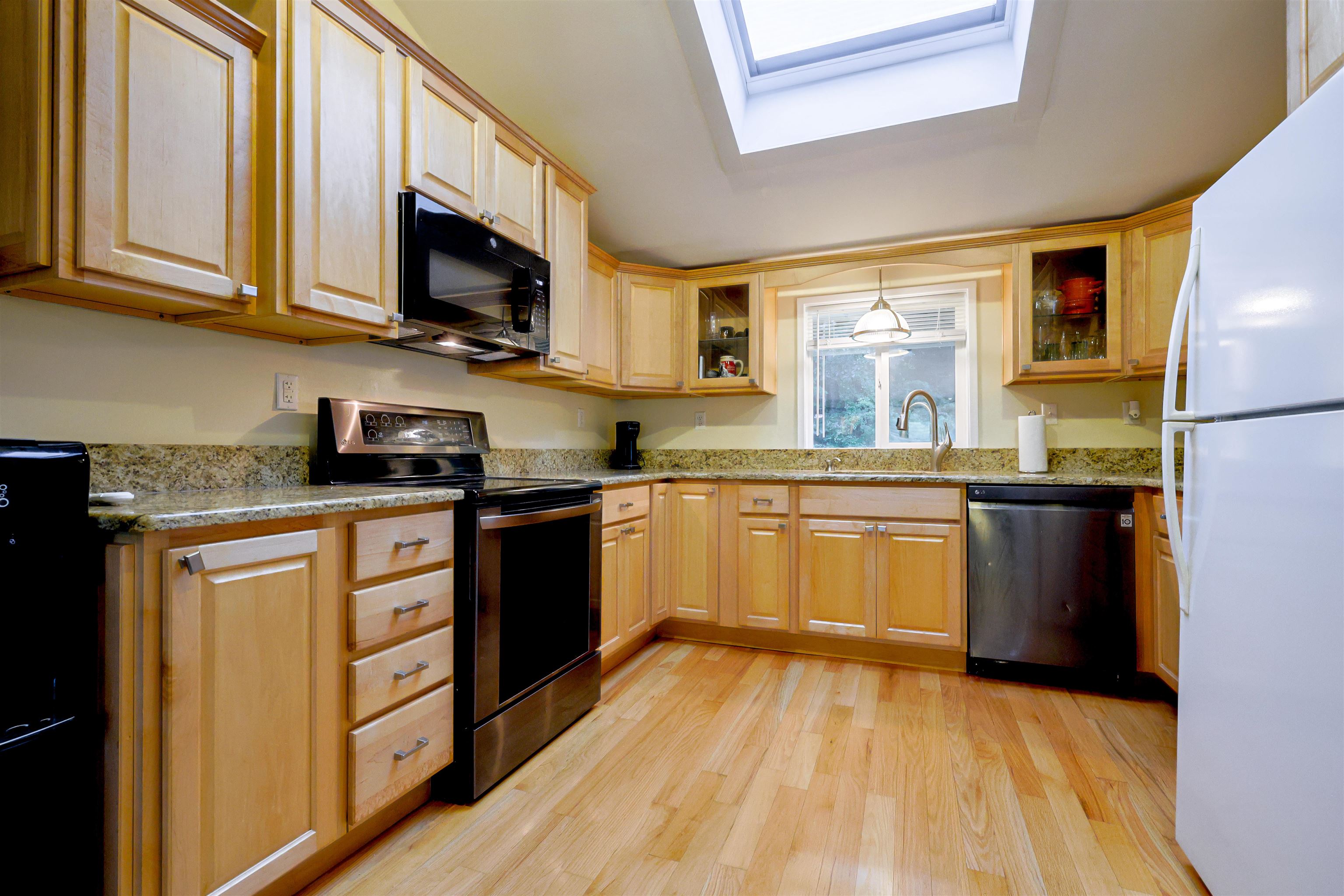 9 Ice House Lane Property Photo 3