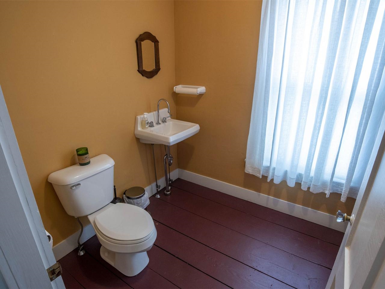 46 East State Street Property Photo 23