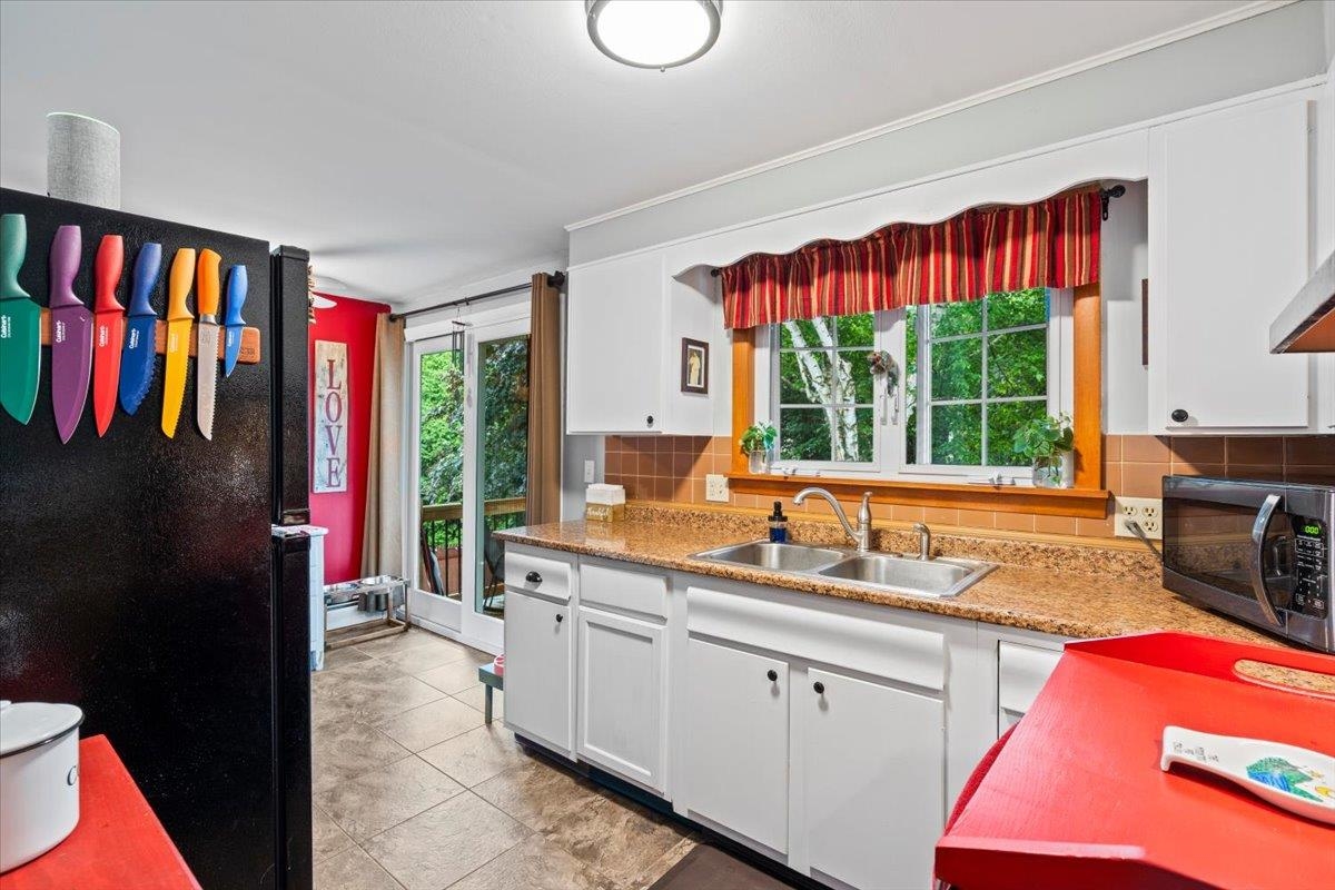 4 Westwood Parkway Property Photo 12
