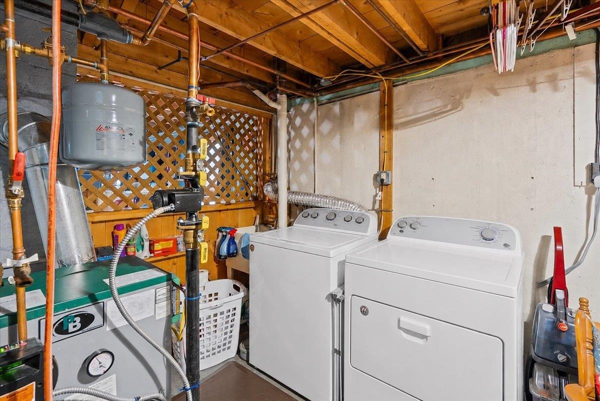 4 Westwood Parkway Property Photo 28