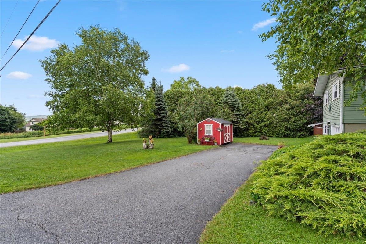 4 Westwood Parkway Property Photo 34