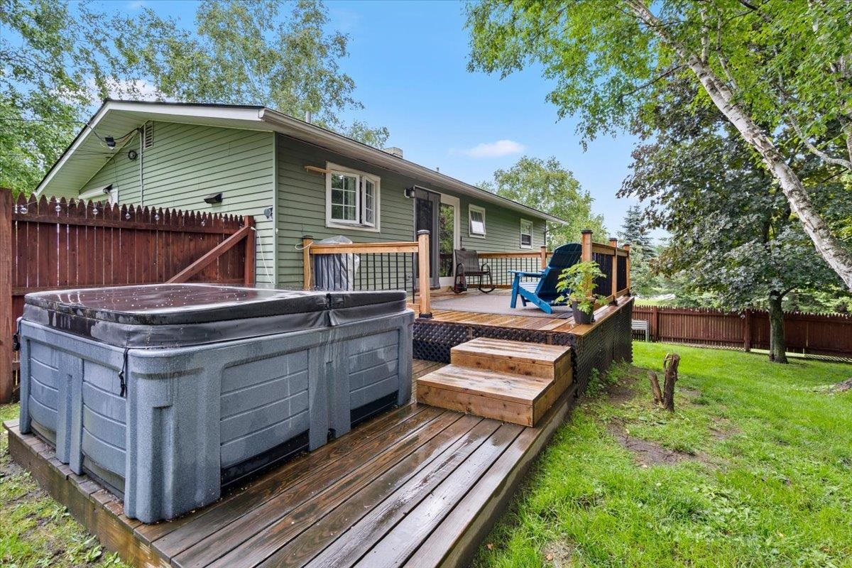 4 Westwood Parkway Property Photo 35