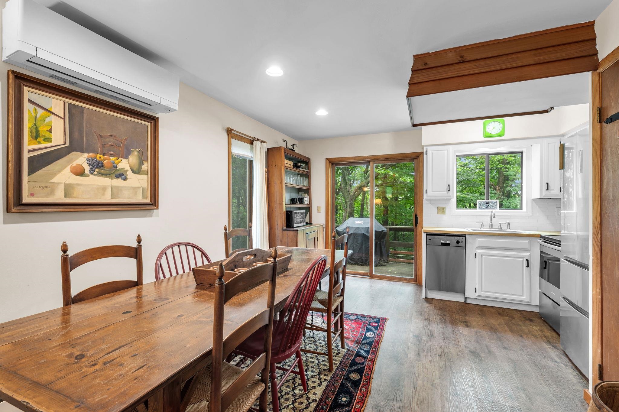 34 Rock Split Way Property Photo 11