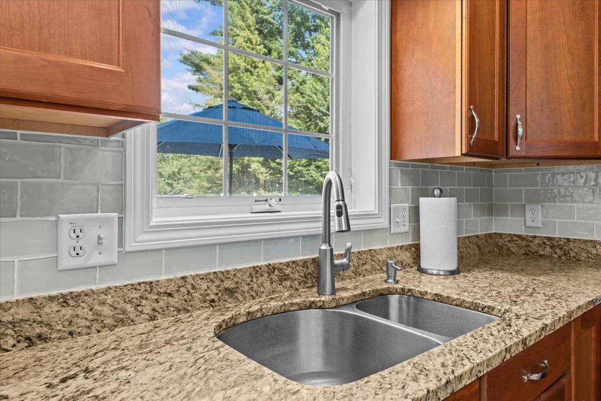 33 Stacy Street Property Photo 17