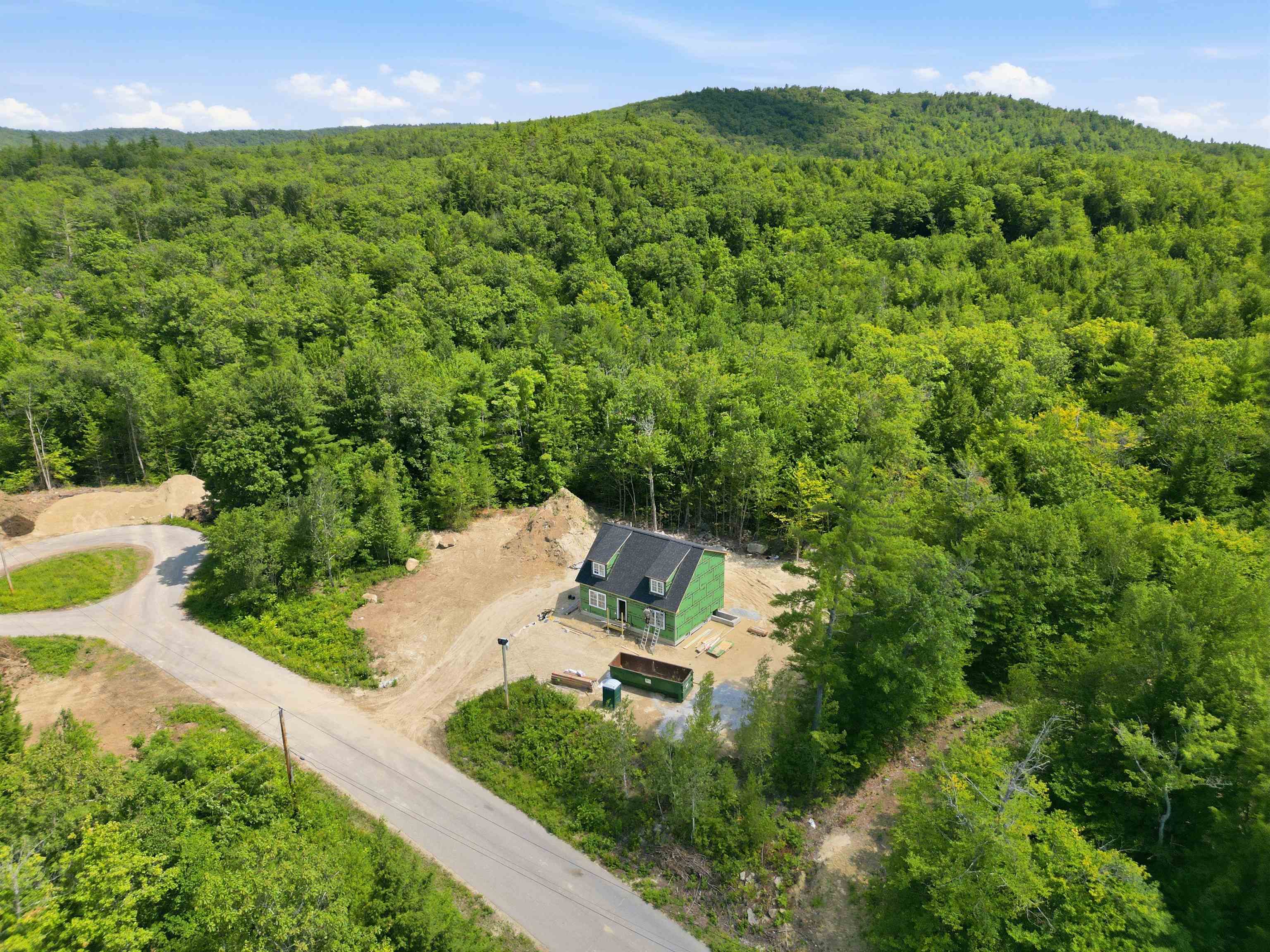 11e Lindsay Lane Property Photo 13