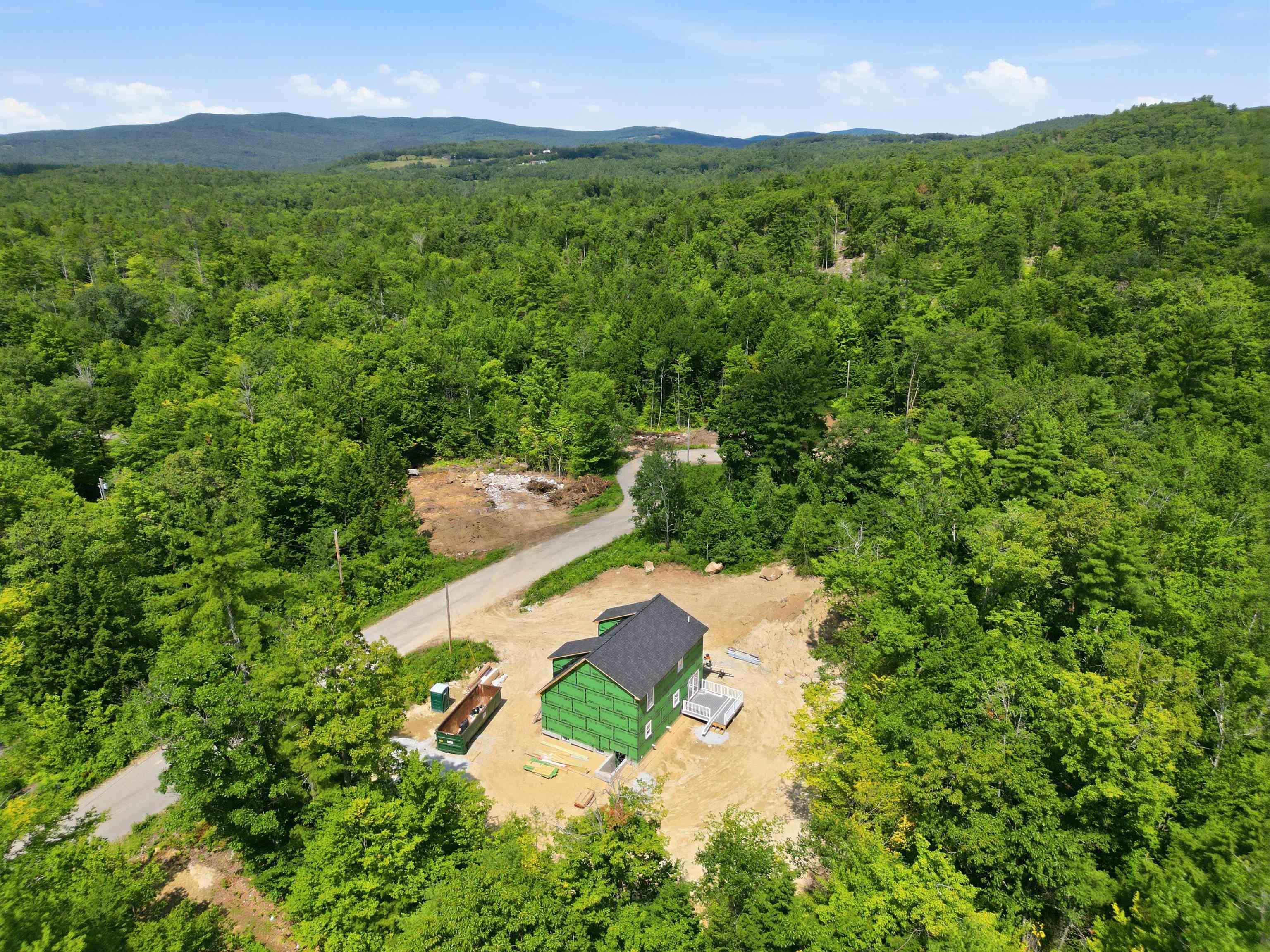 11e Lindsay Lane Property Photo 14