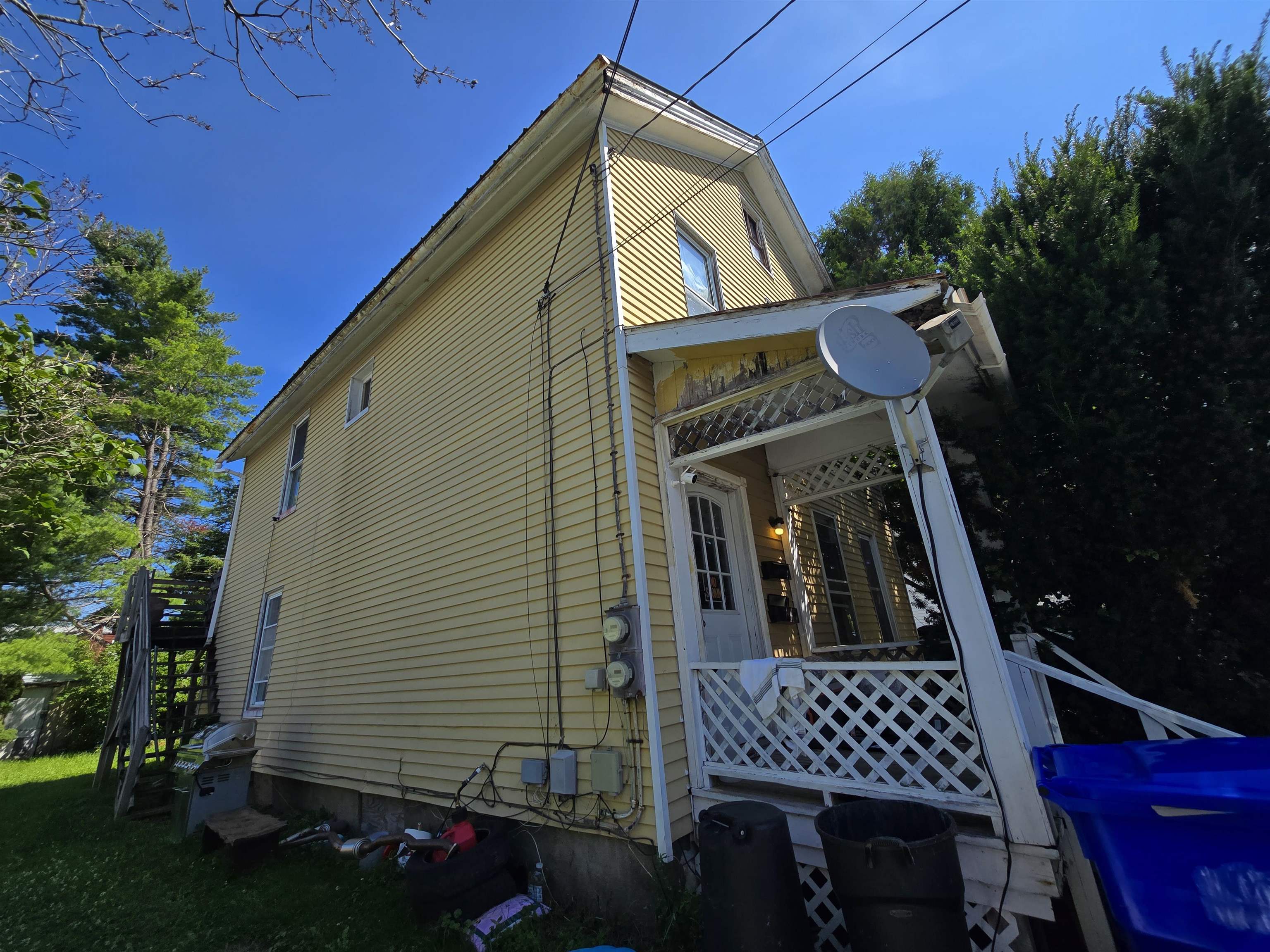 137 Maple Street Property Photo 2