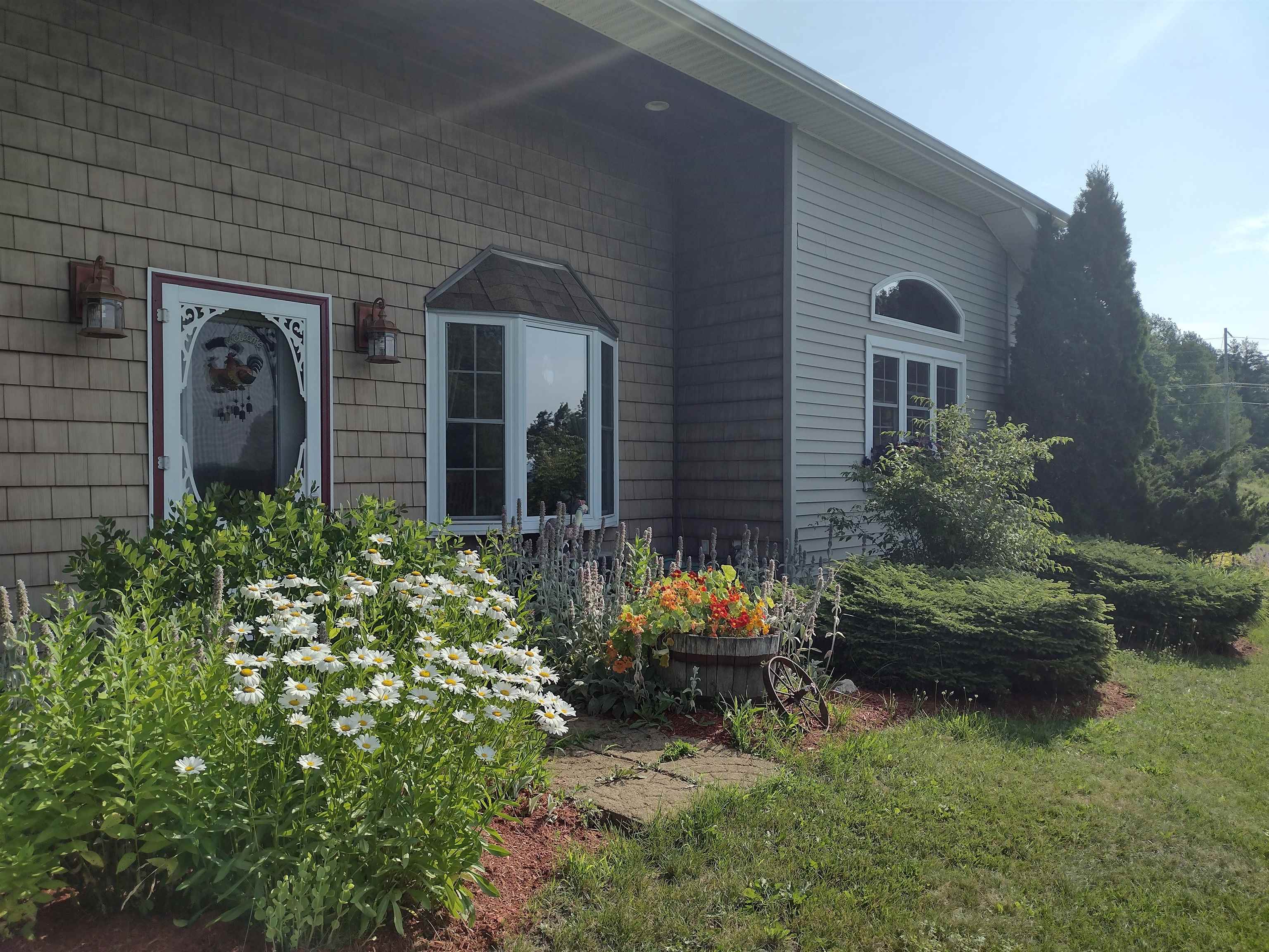 3452 Burton Hill Road Property Photo 4