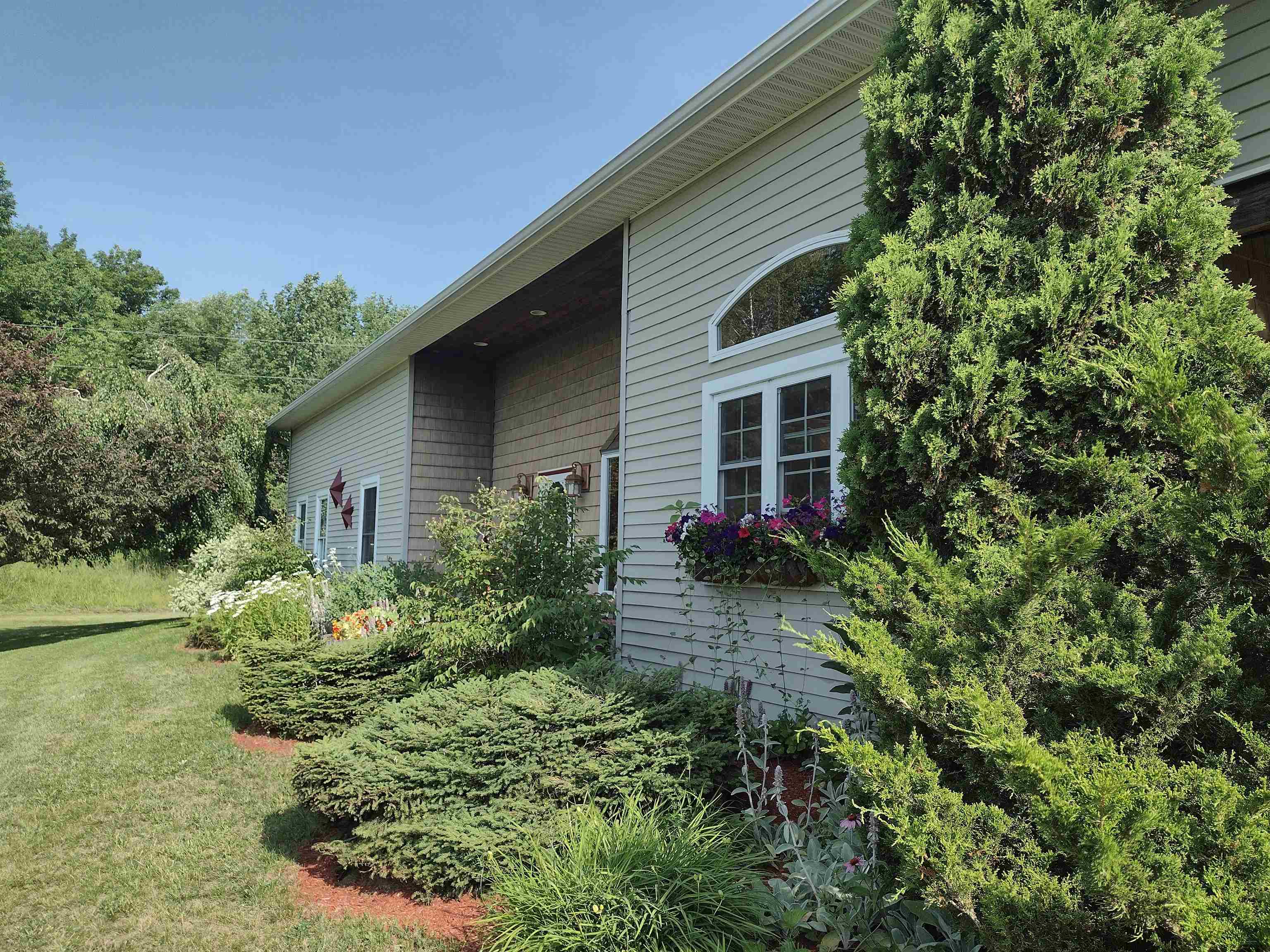 3452 Burton Hill Road Property Photo 5